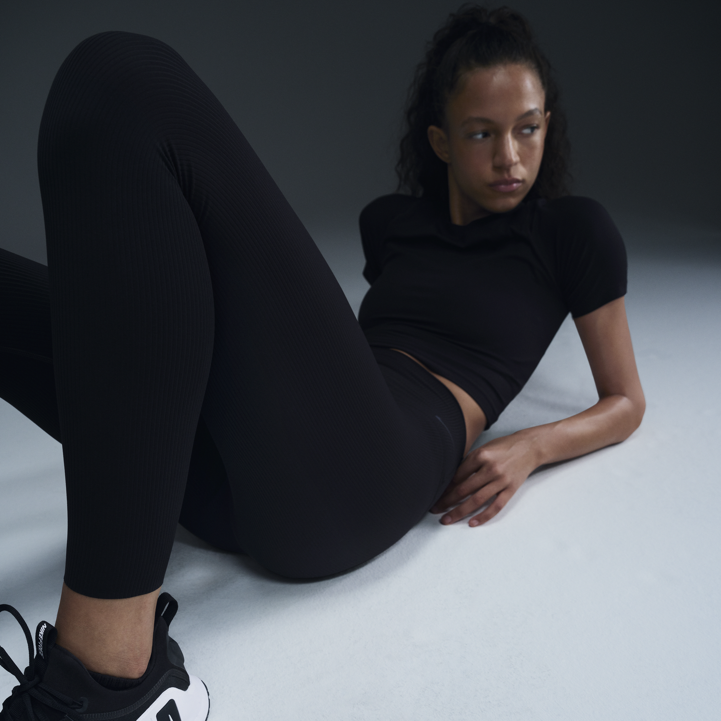 Legging 7/8 taille haute à maintien léger Nike Zenvy Rib pour femme - Noir