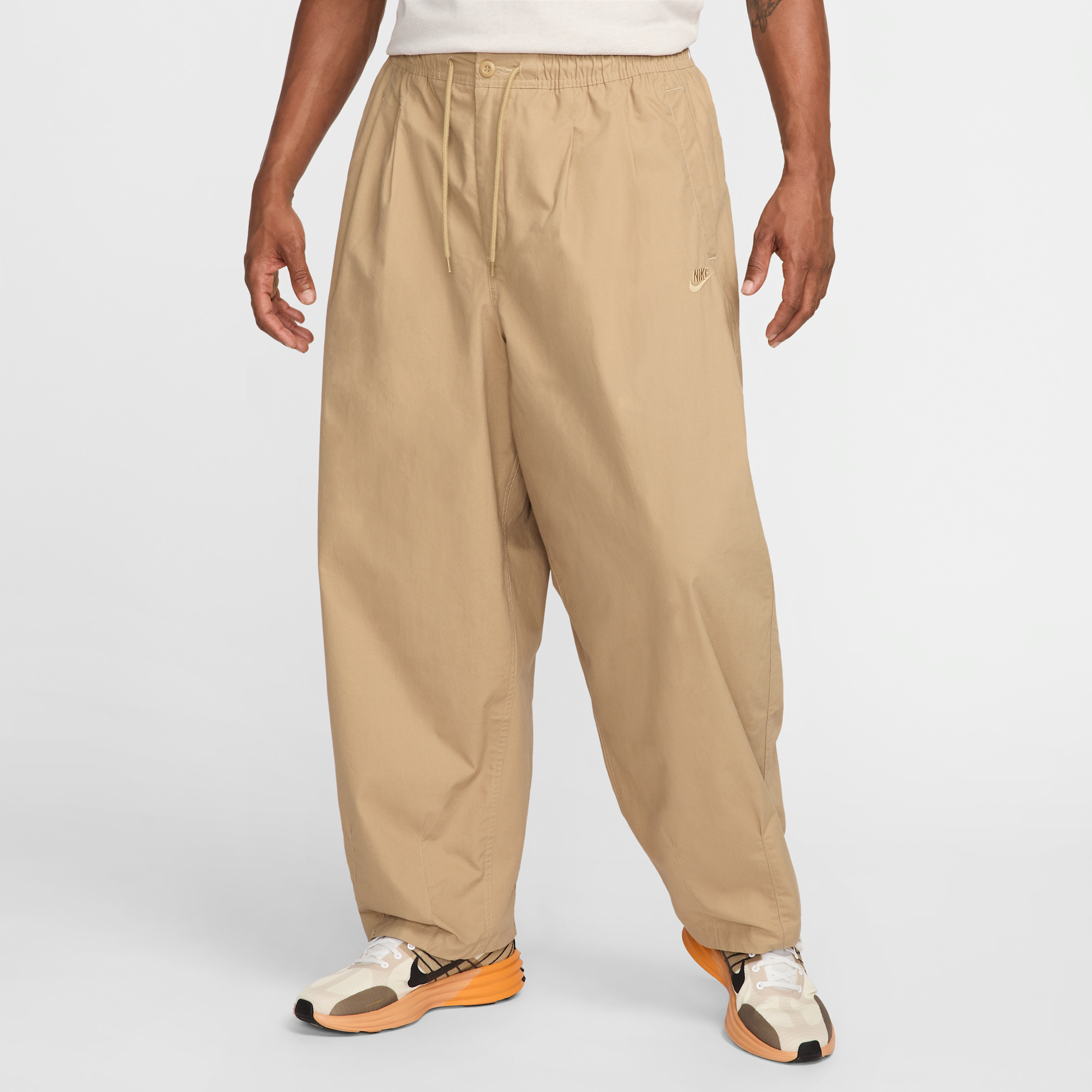 Thumbnail - Nike Club Ballonhose (Herren) - Braun