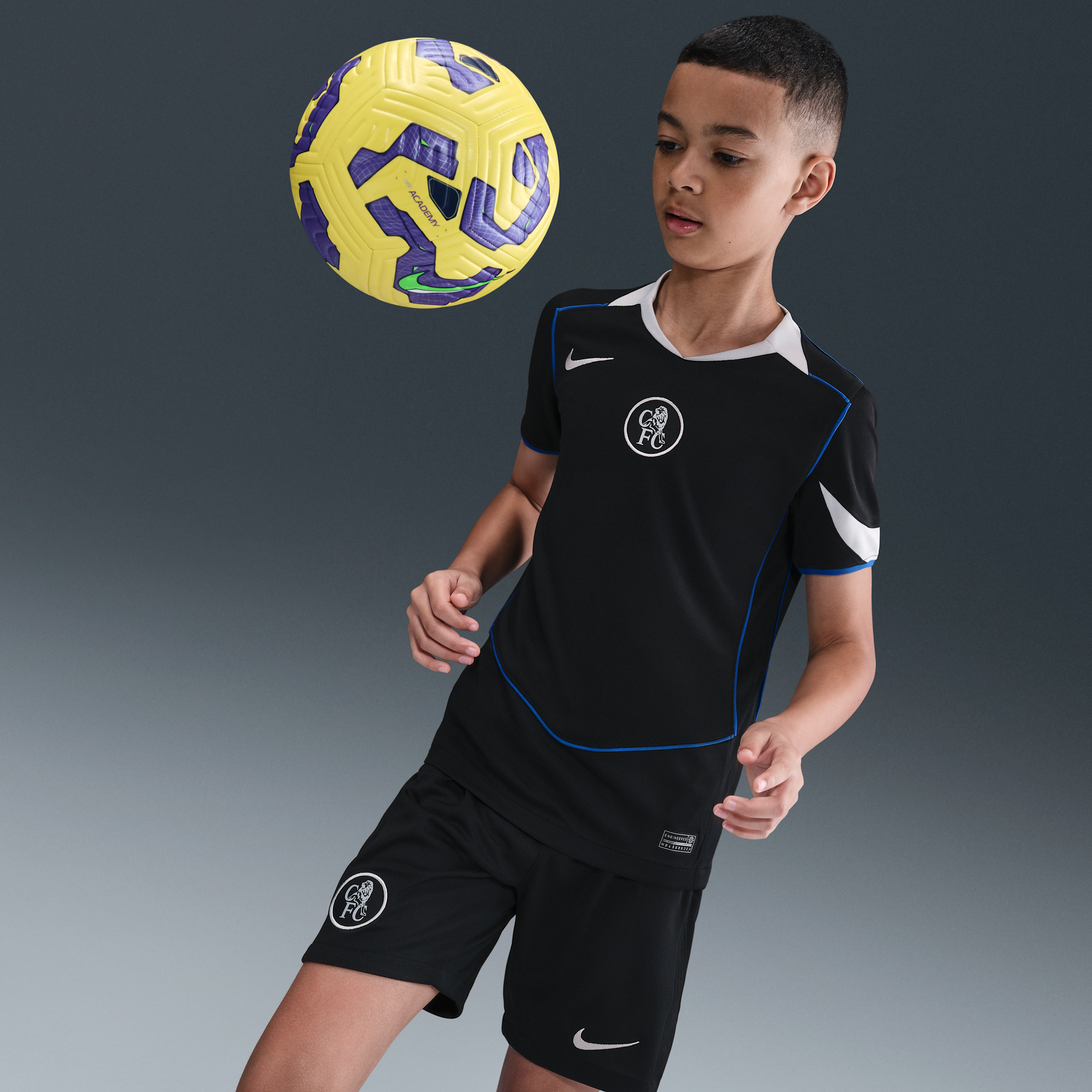 Thumbnail - FC Chelsea 2025/26 Stadium Third Nike Dri-FIT Total 90 Replika-Fußballtrikot (ältere Kinder) - Schwarz