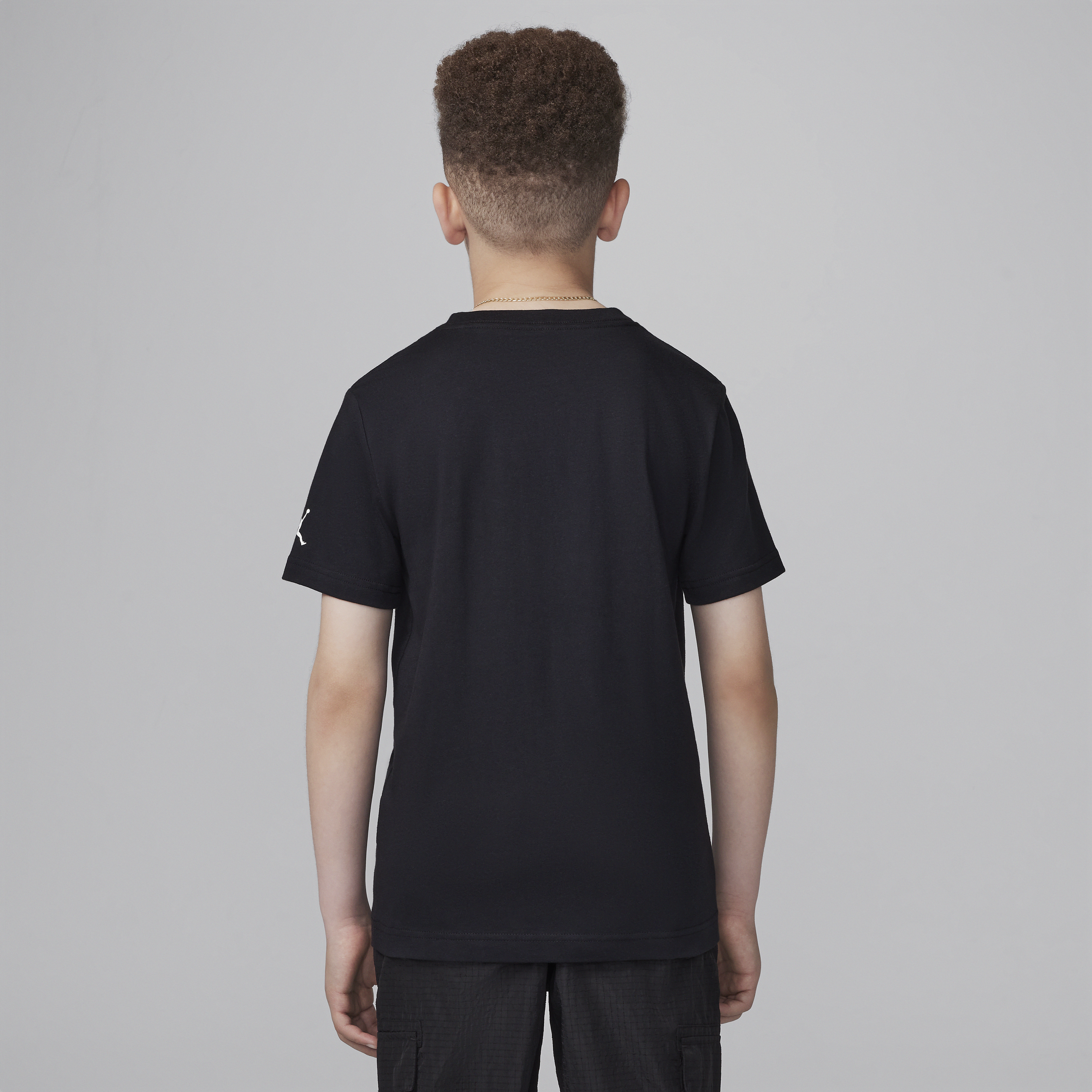 Thumbnail - Air Jordan T-Shirt mit Punktegrafik (ältere Kinder) - Schwarz