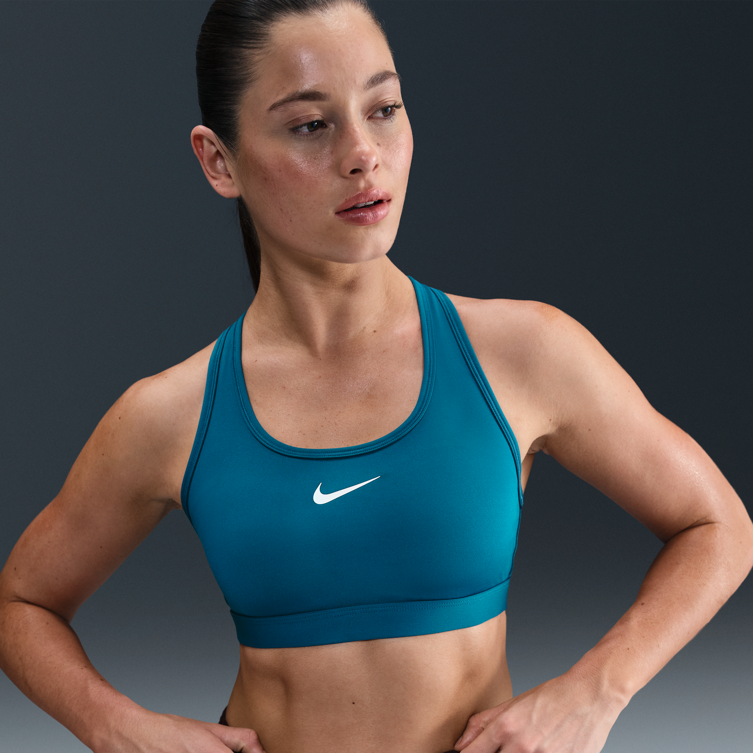 Nike Swoosh Medium Support padded sport-bh - Blauw