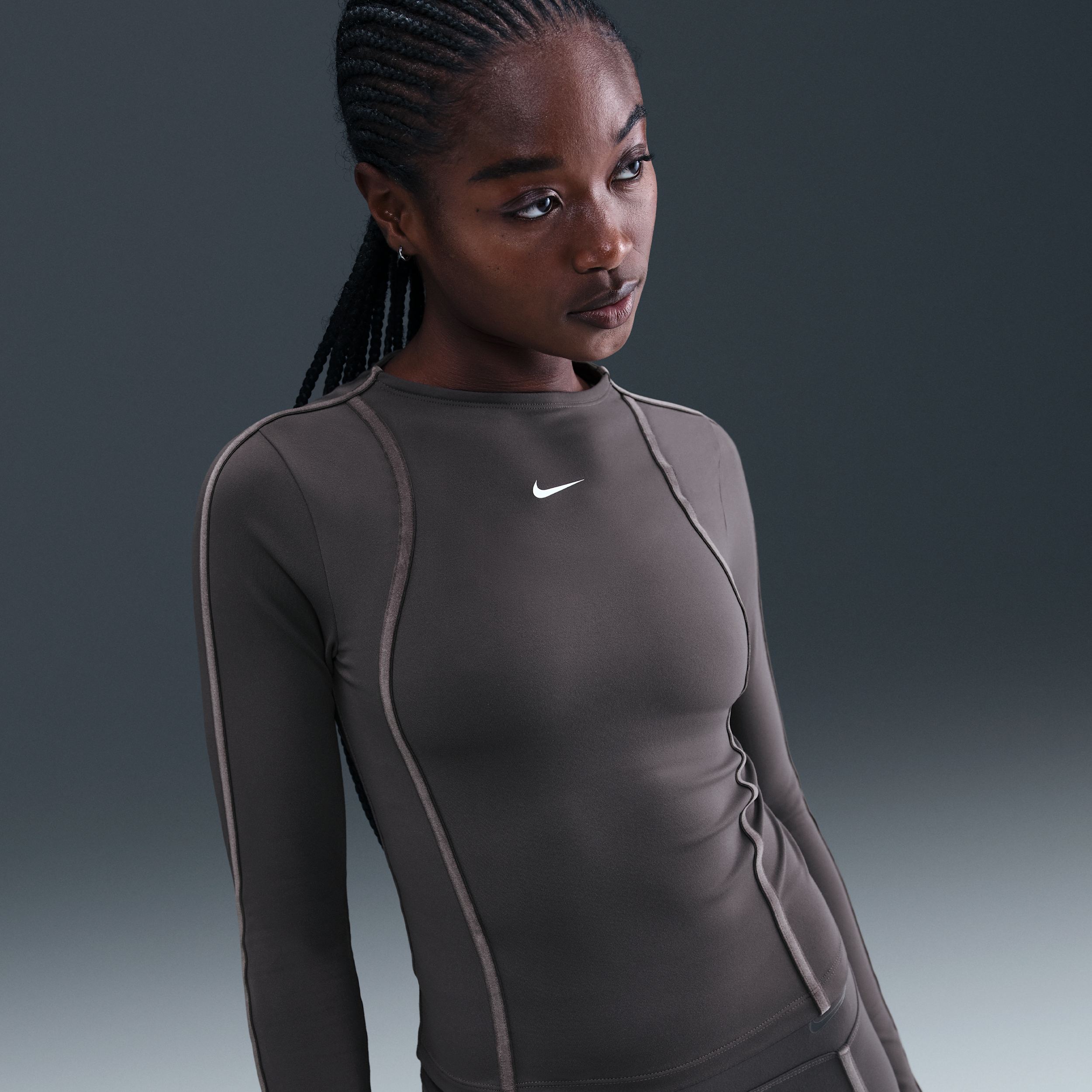 Thumbnail - Nike One Fitted Dri-FIT Longsleeve-Oberteil für Damen - Grau