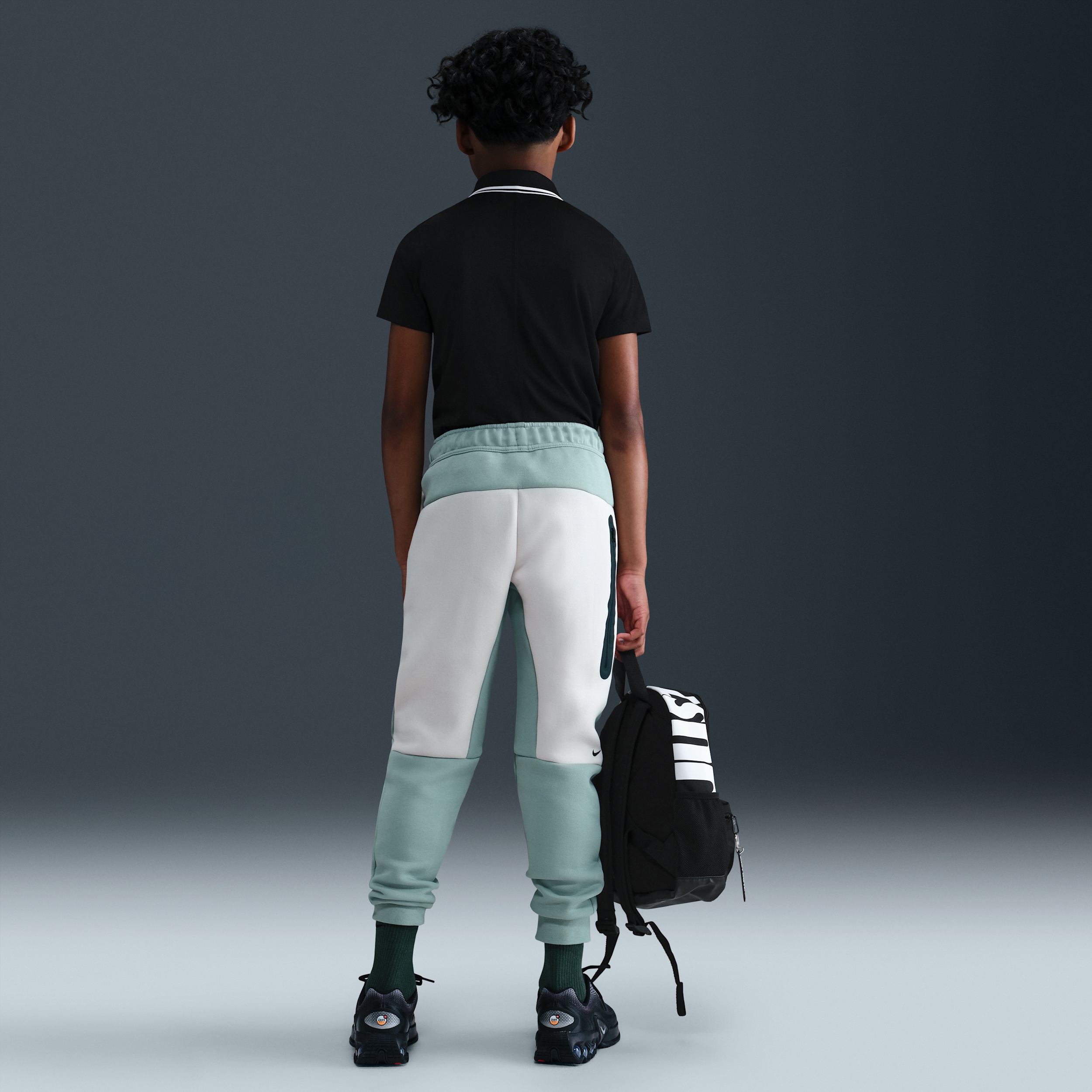Nike Sportswear Tech Fleece joggingbroek voor kids Grijs