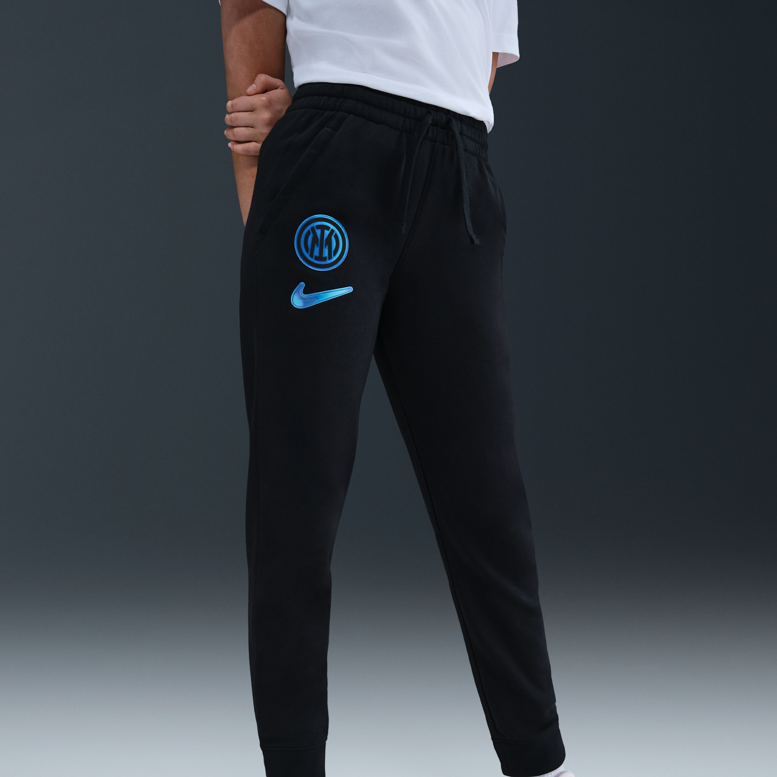 Thumbnail - Inter Mailand Club Nike Fußball-Jogger für ältere Kinder (Jungen) - Schwarz