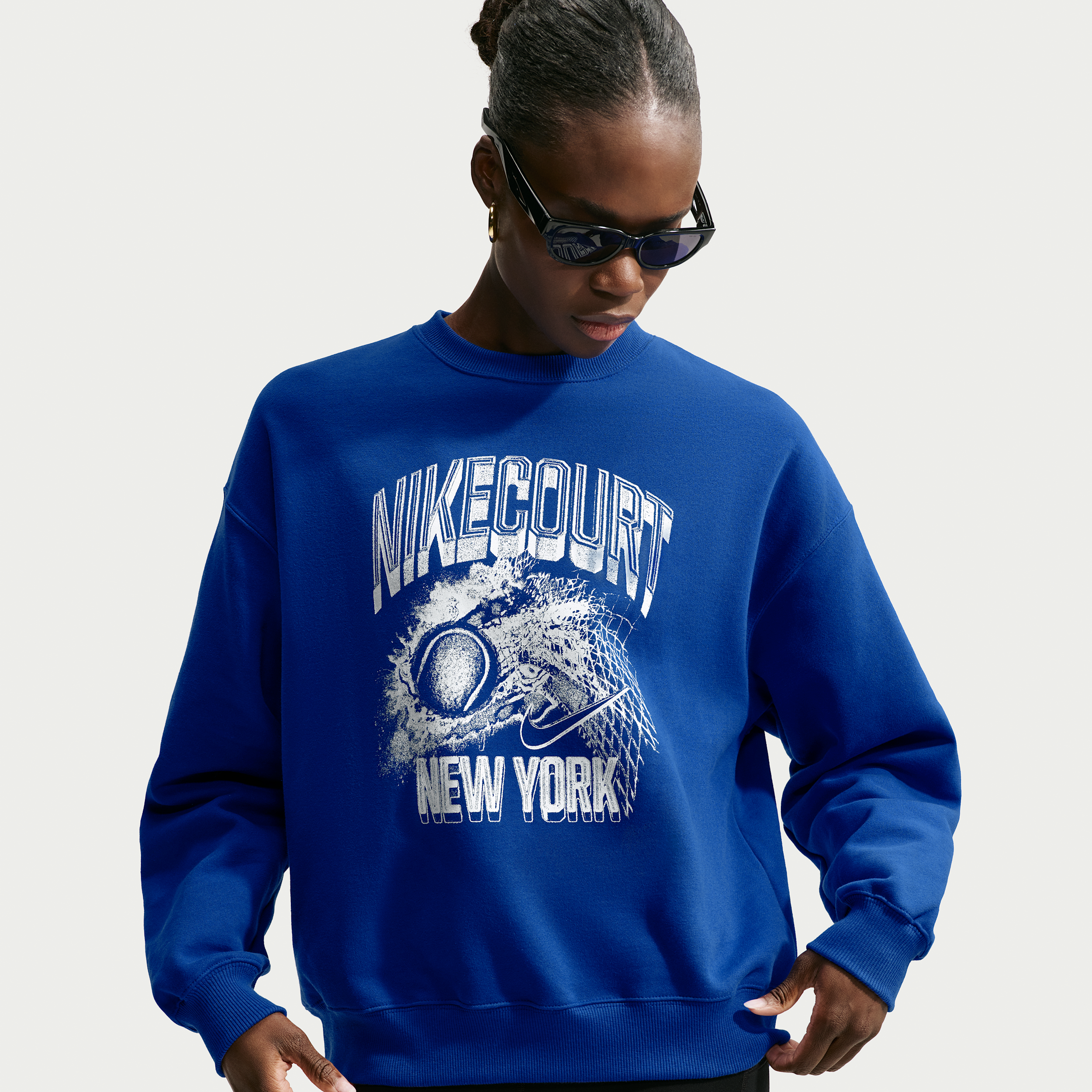 Oversized Nike Studio Fleece-crewtrøje med grafik i medium vægt til kvinder - blå