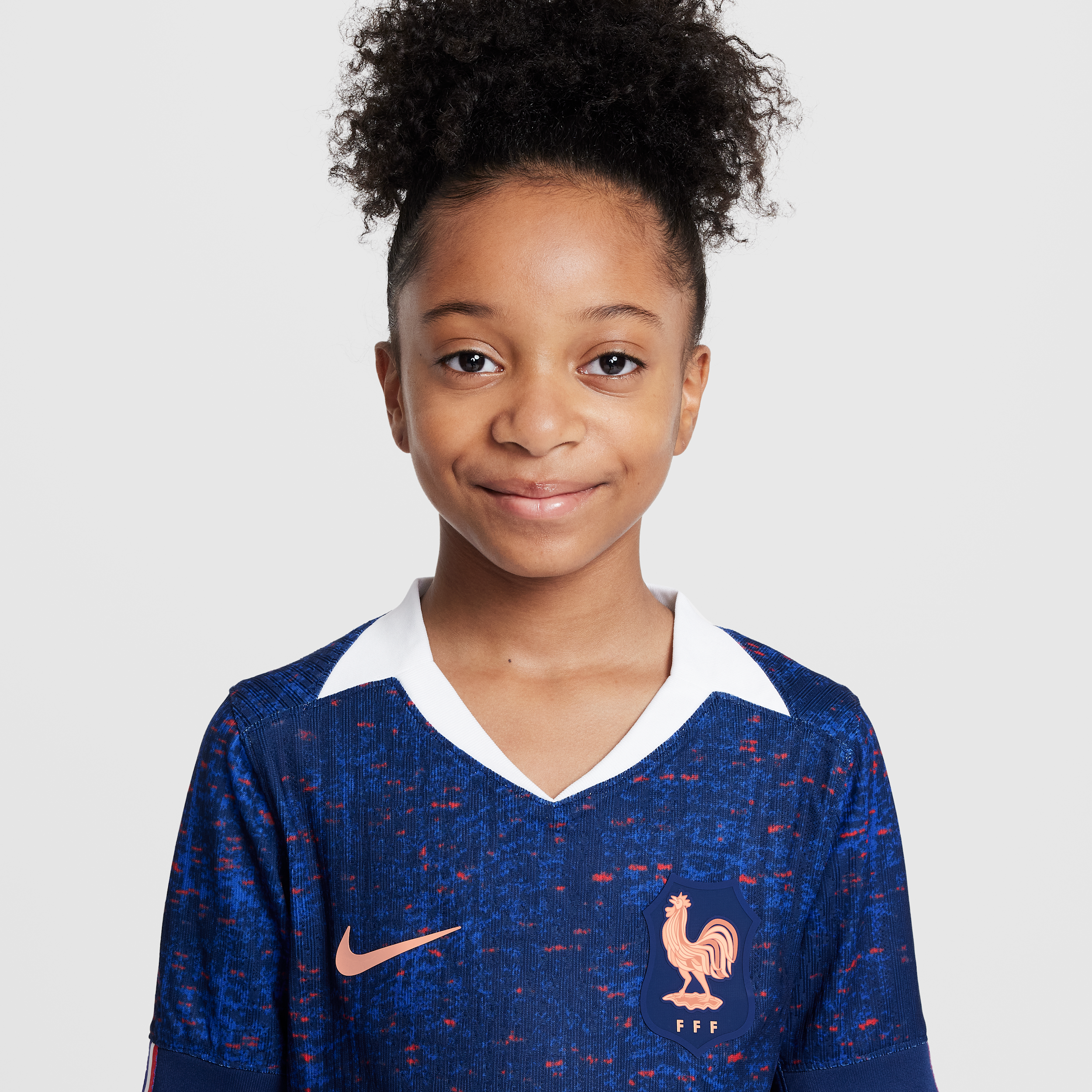 Thumbnail - FFF 2025 Match Home (Frauenteam) Nike Authentic Dri-FIT ADV Fußballtrikot (ältere Kinder) - Blau