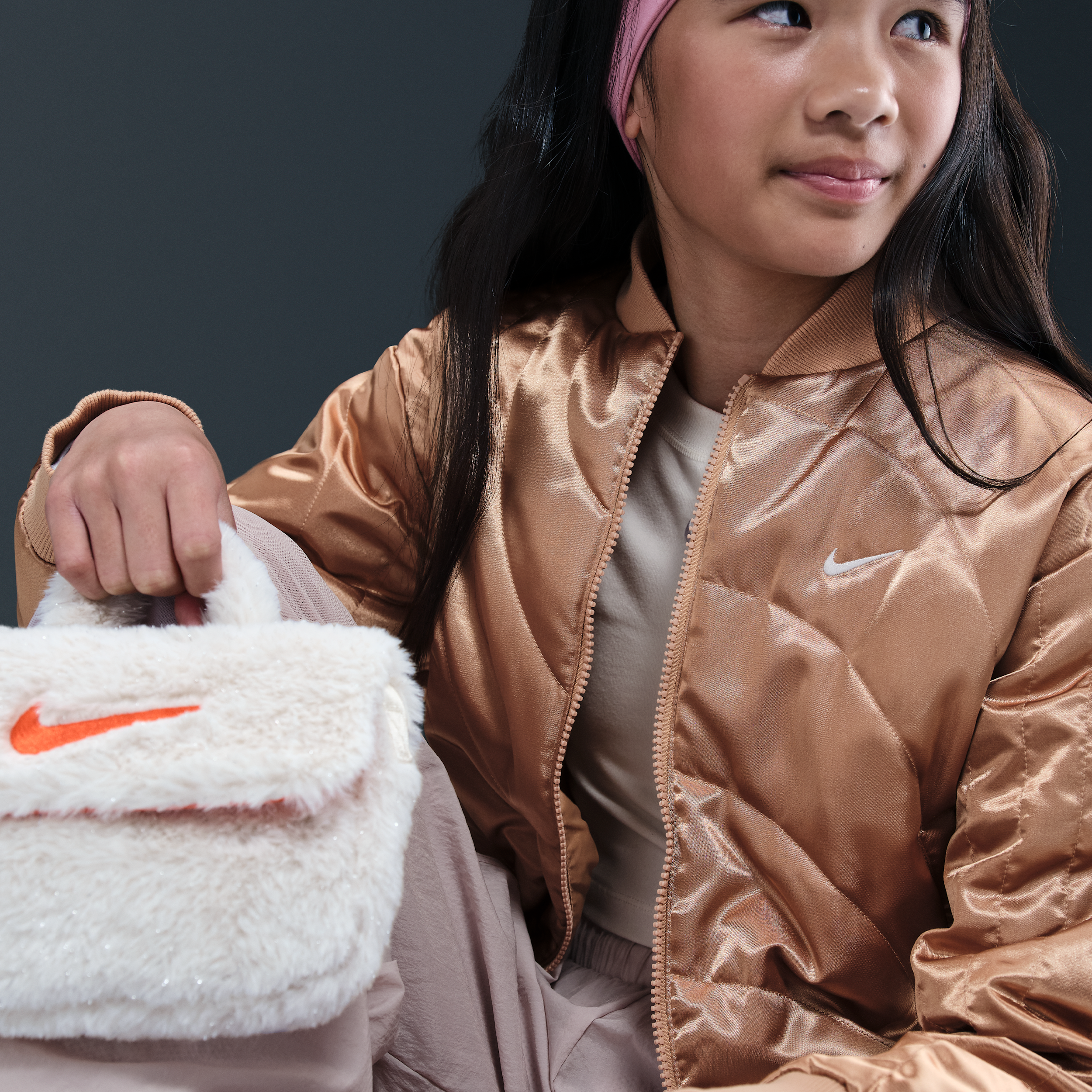 Thumbnail - Nike Jacke (ältere Kinder, Mädchen) - Braun