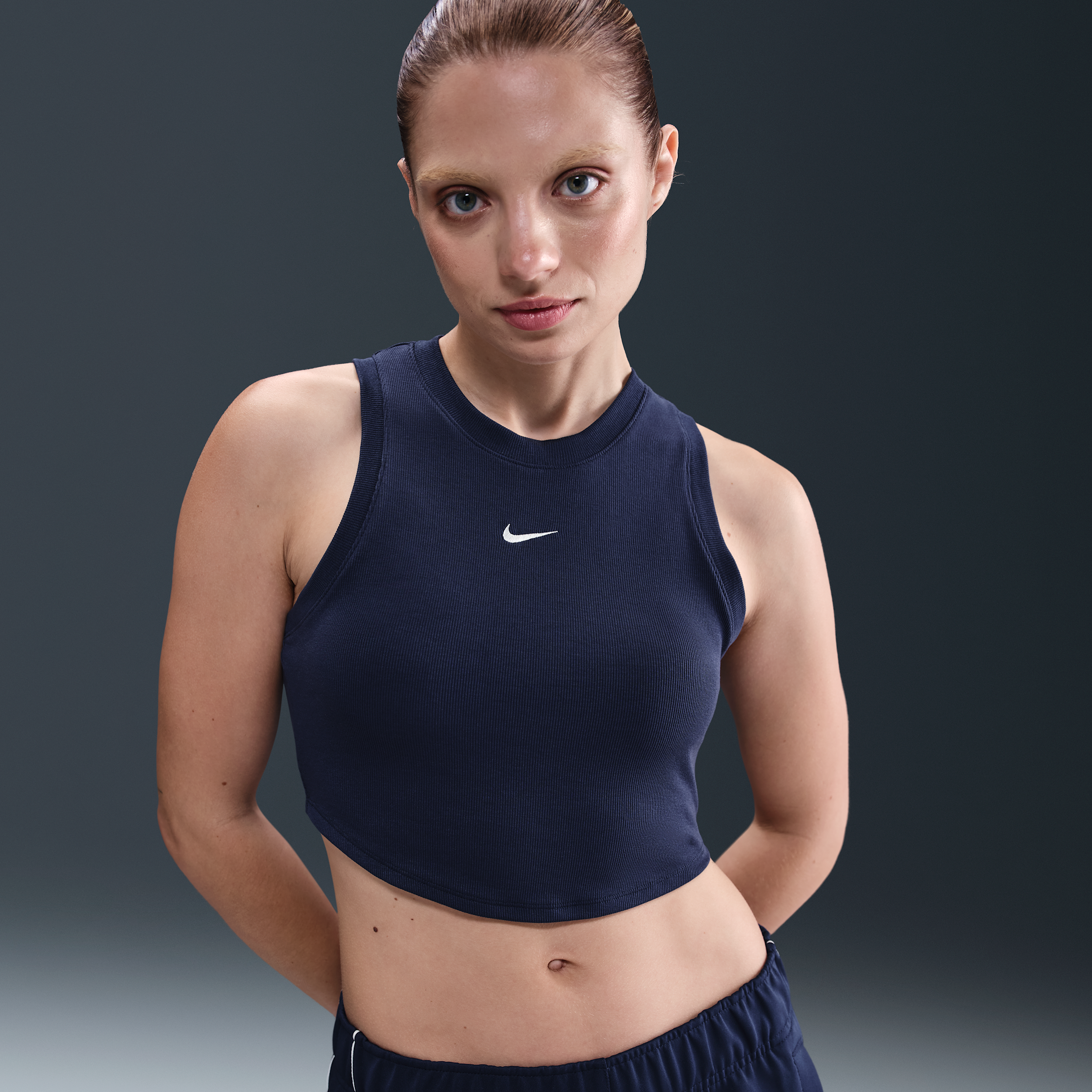 Thumbnail - Nike Chill Knit enges, kurz geschnittenes Mini-Rib-Tanktop für Damen - Blau
