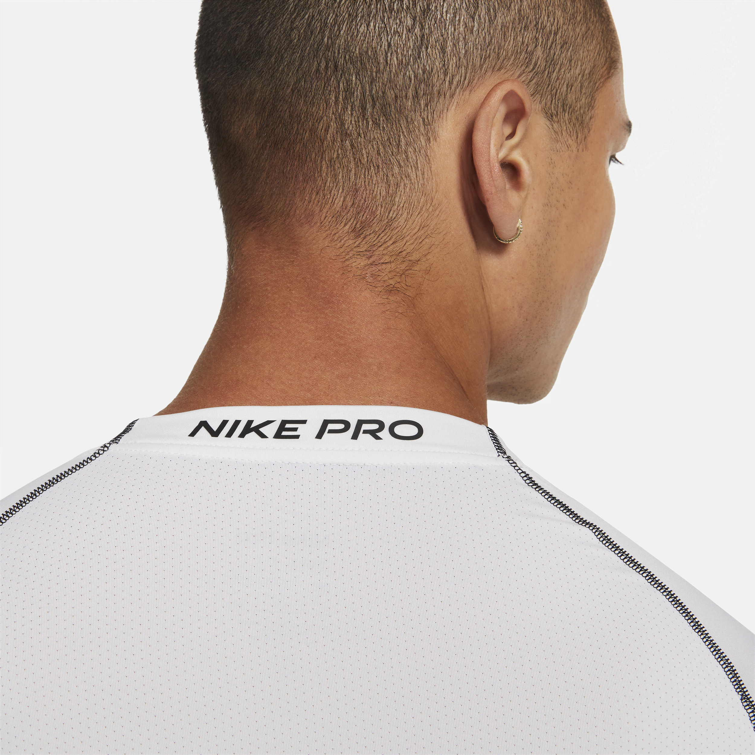 Haut à manches longues et coupe ajustée Nike Pro Dri-FIT pour Homme - Blanc