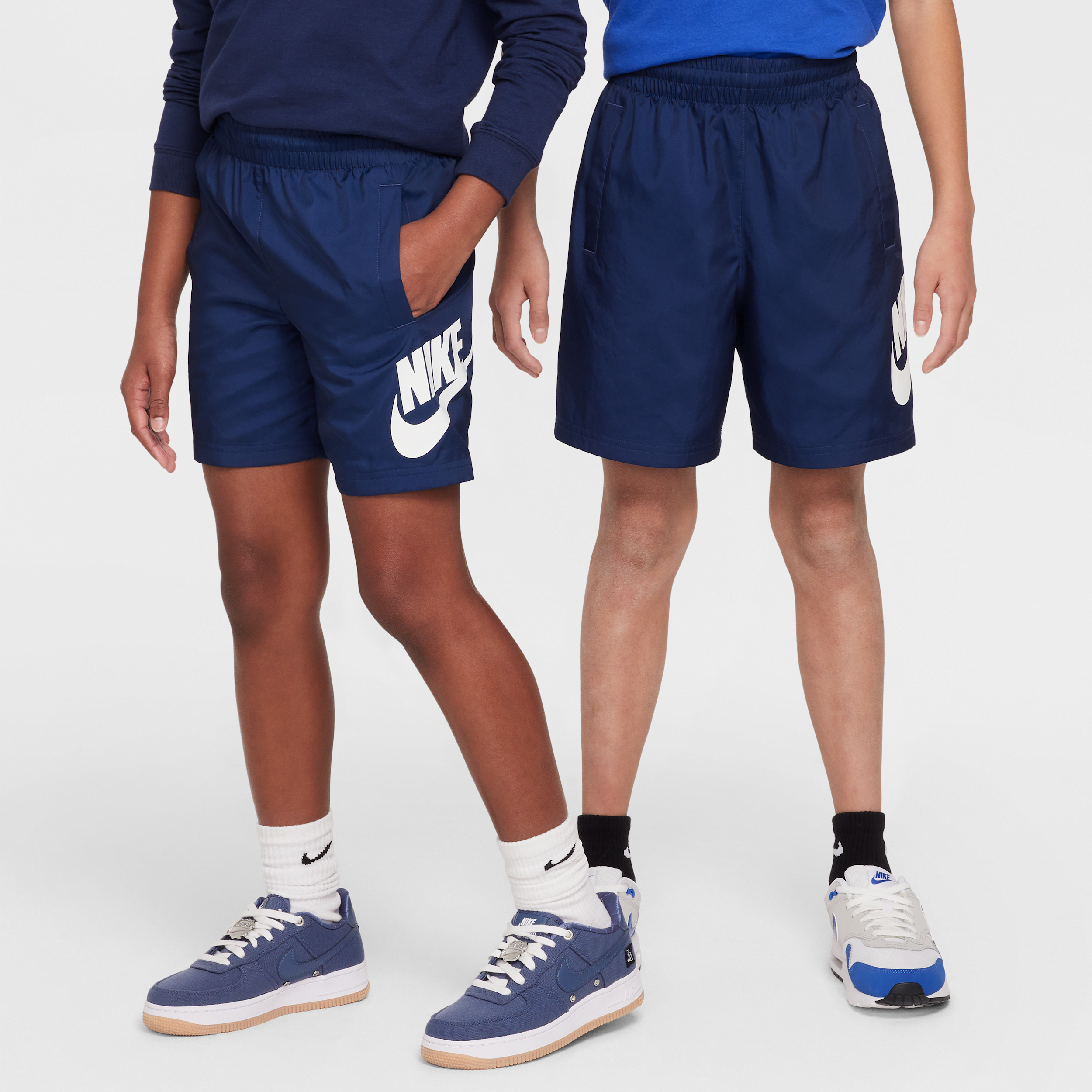 Nike Club Older Kids' 15cm (approx.) Woven Shorts - Blue - Polyester