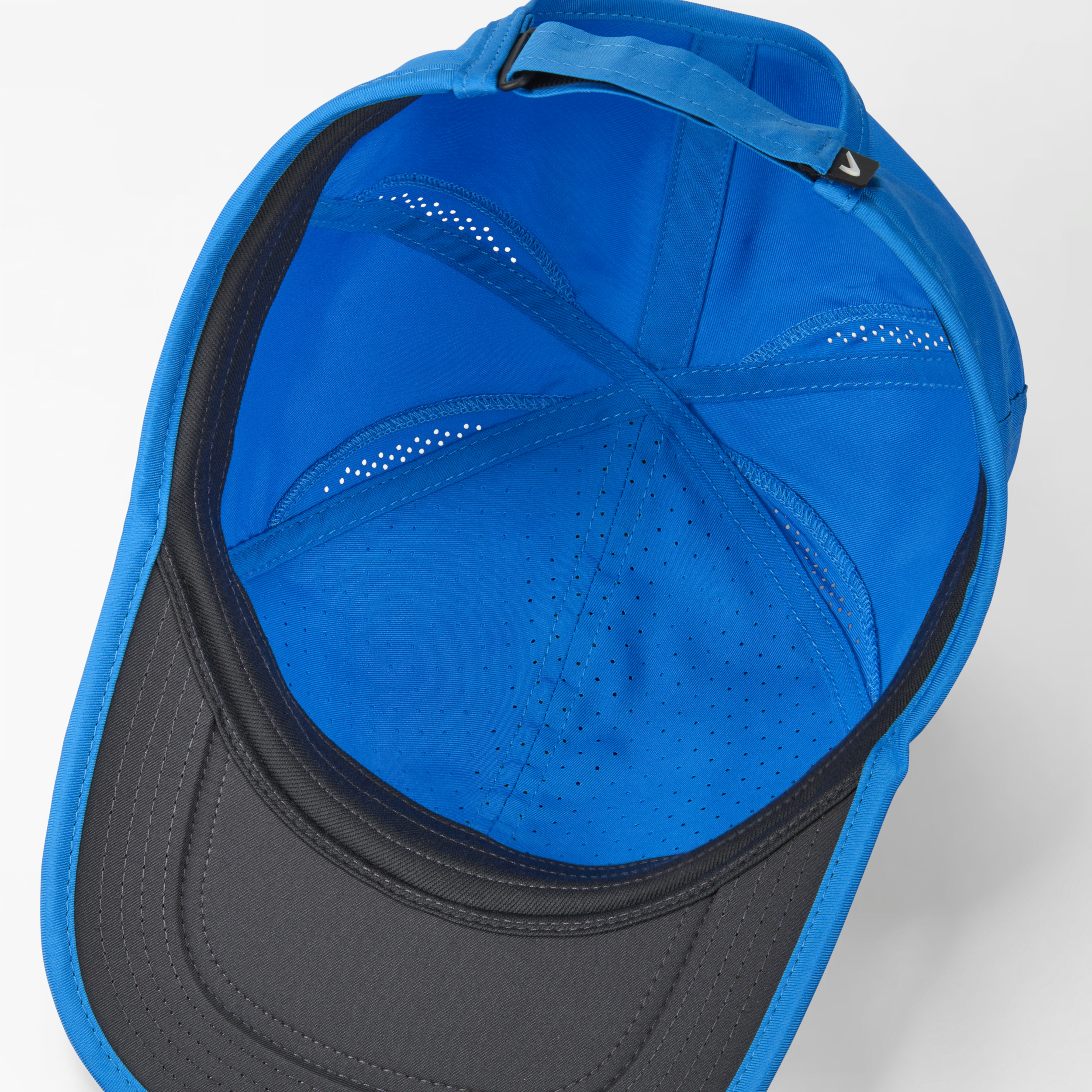 Nike Dri-FIT Club ongestructureerde vederlichte pet Blauw