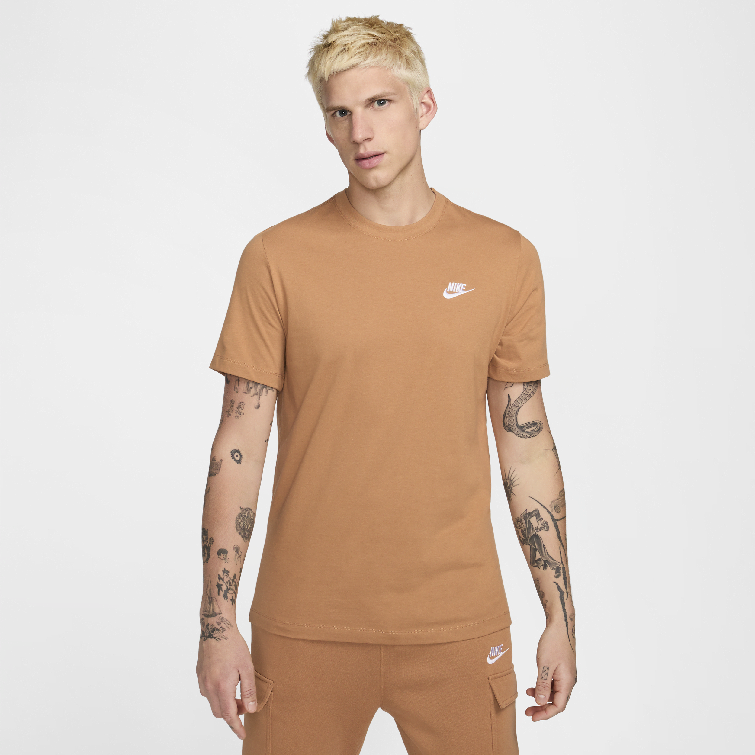 T-shirt Nike Sportswear Club pour Homme - Marron