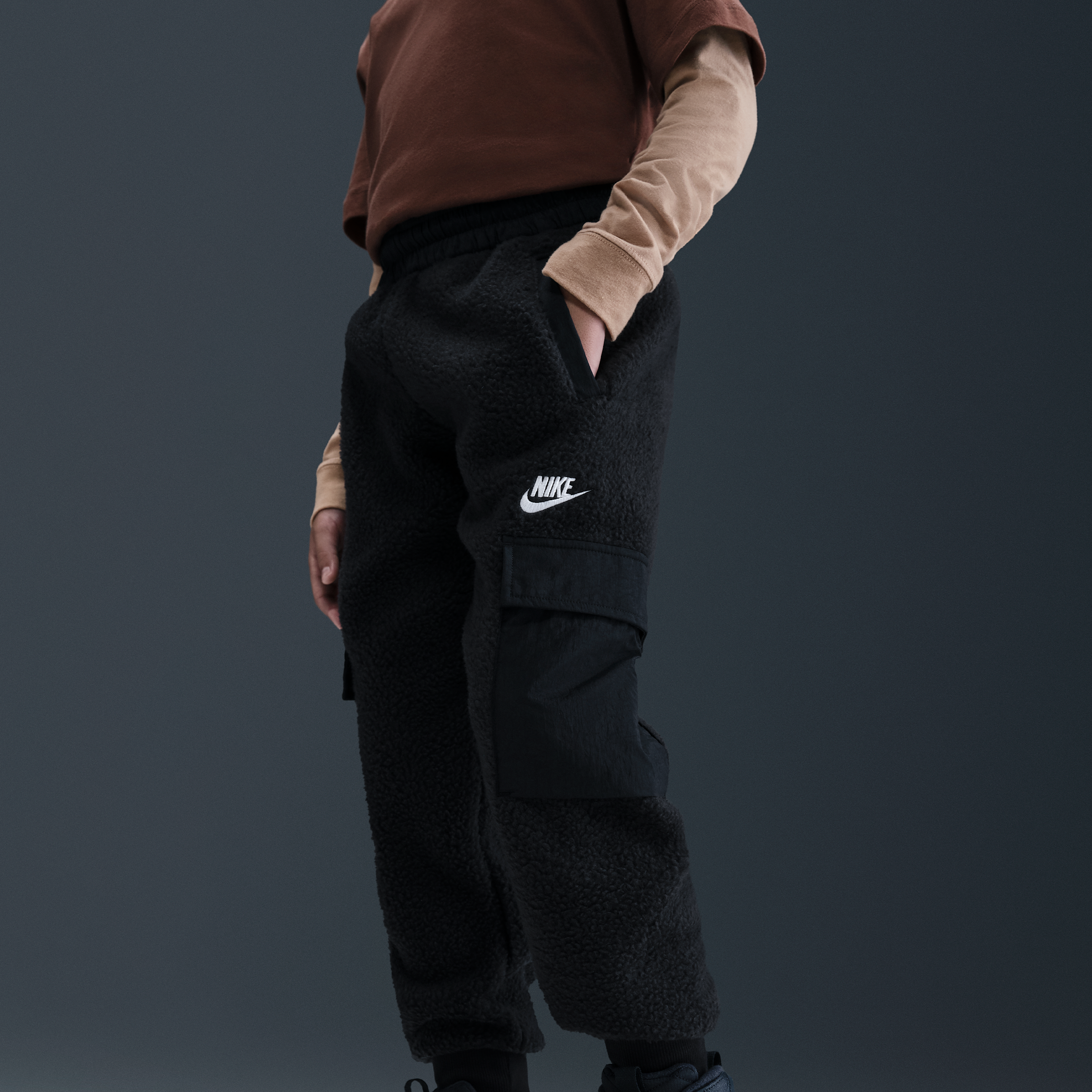 Thumbnail - Nike Sportswear Club Fleece Cargohose für ältere Kinder - Schwarz
