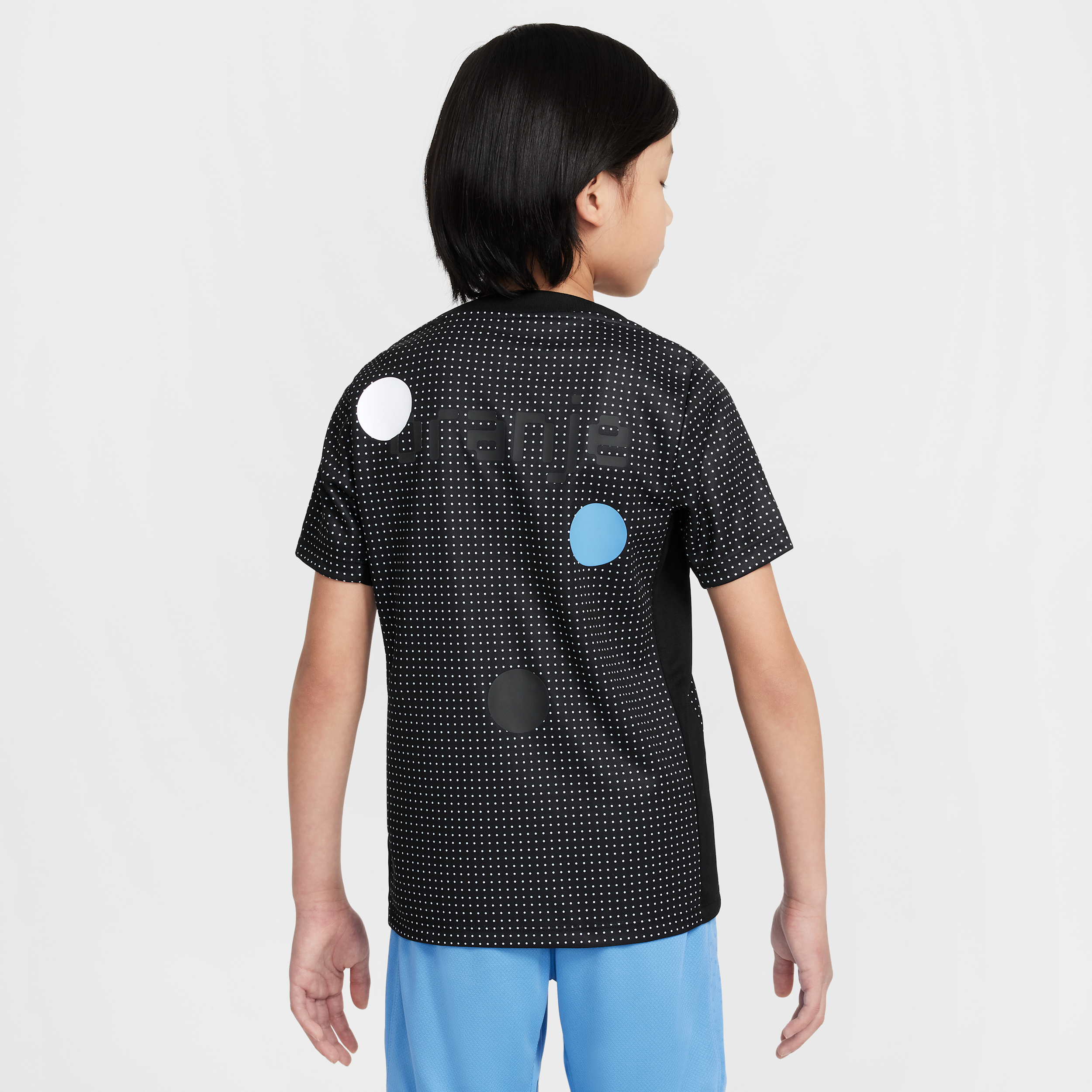 Thumbnail - Niederlande Academy Pro Nike Dri-FIT kurzärmliges Pre-Match-Fußballoberteil (ältere Kinder) - Schwarz