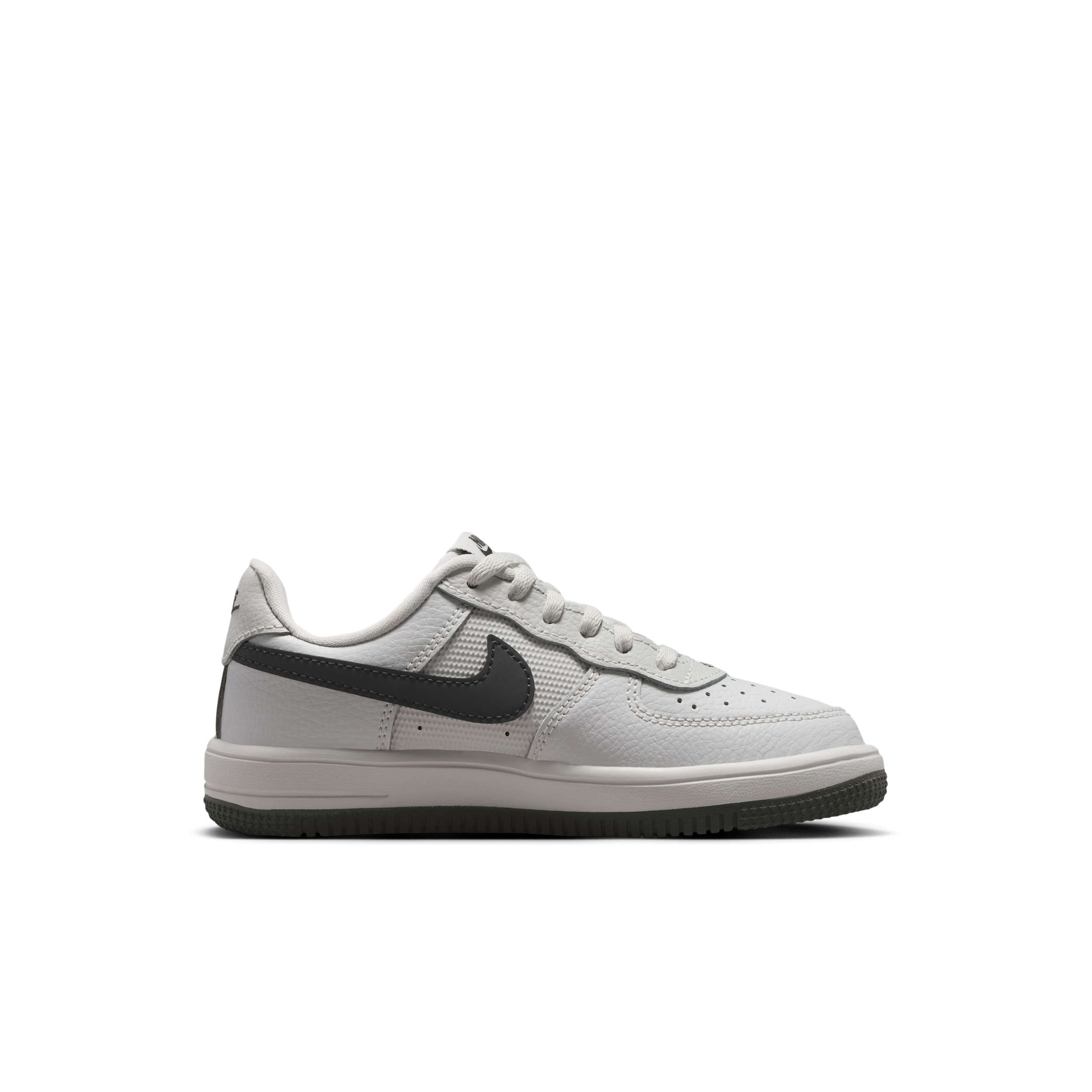 Thumbnail - Nike Force 1 Low Schuh (jüngere Kinder) - Grau
