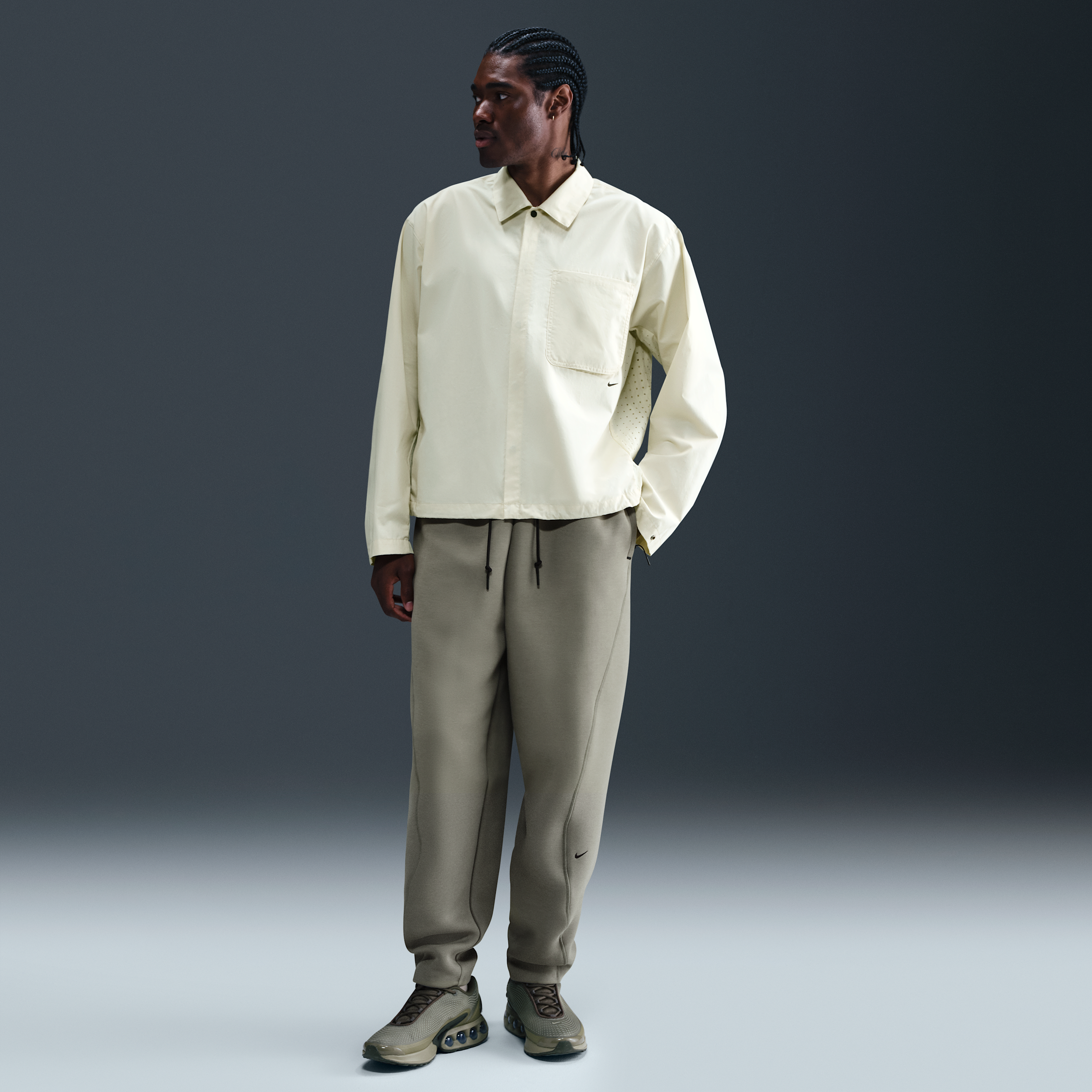 Nike Tech Men's Oversized Fleece Trousers - Green - Sustainable Materials