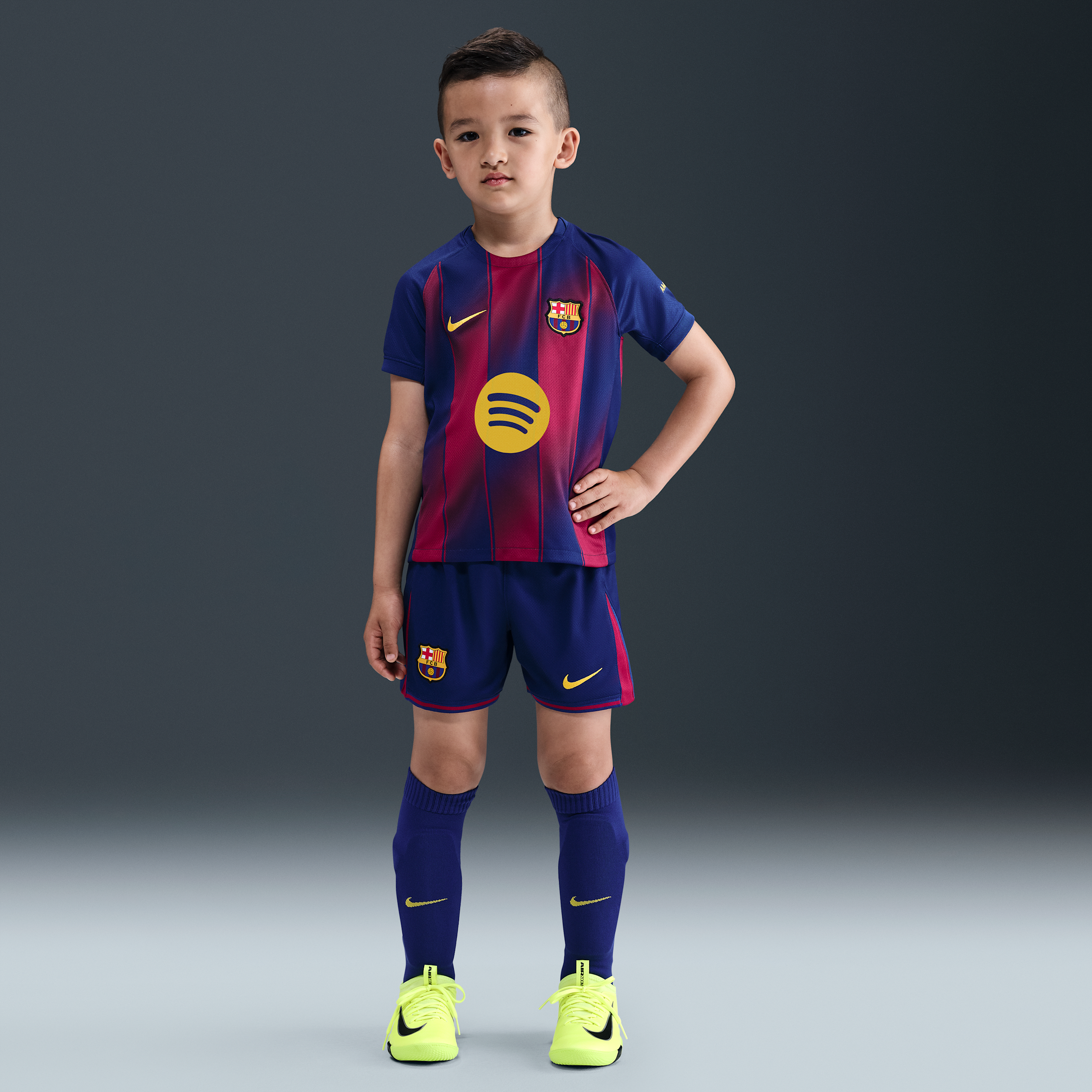 F.C. Barcelona 2025/26 Stadium Home Younger Kids' Nike Football Replica 3-Piece Kit - Blue - Polyester