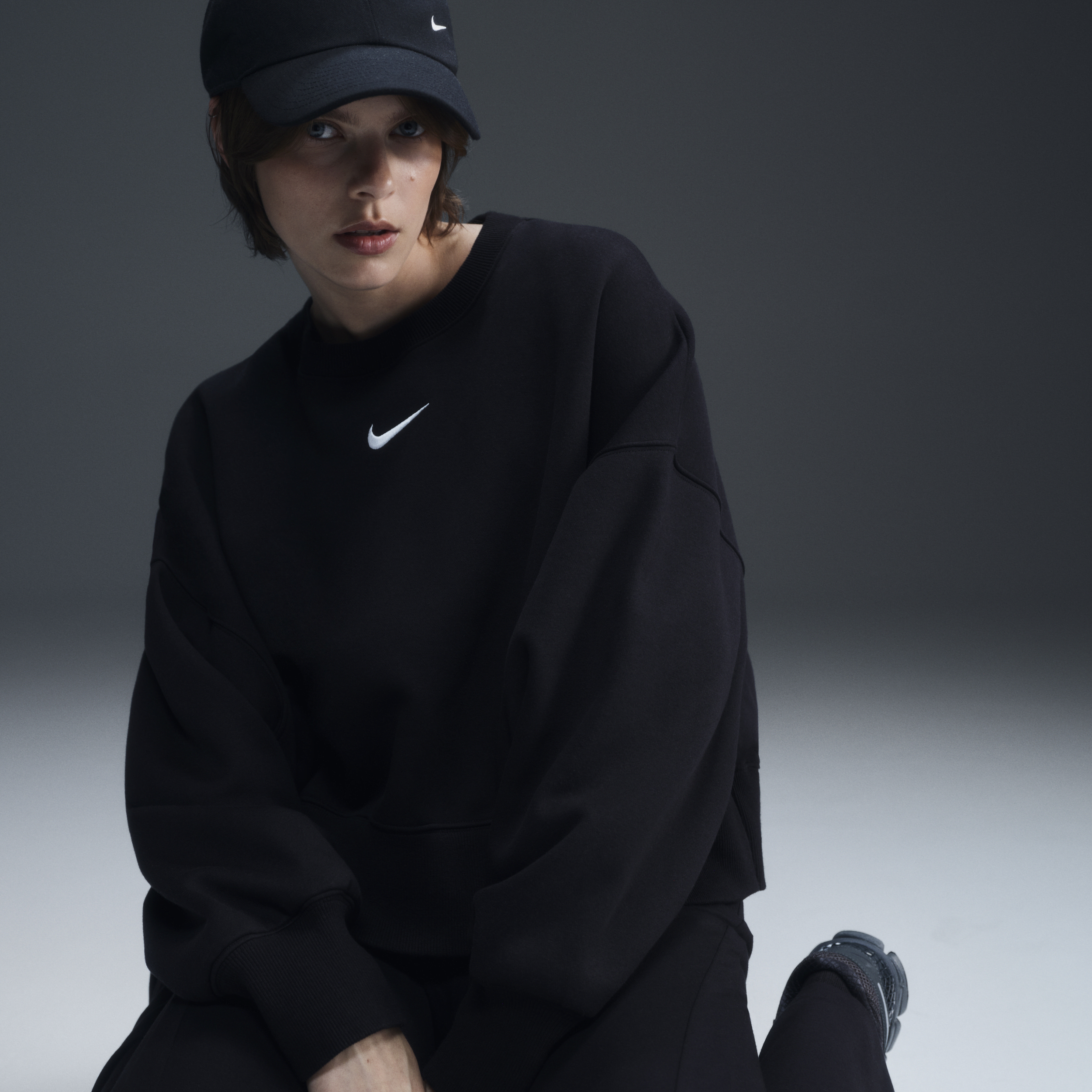 sweat-ultra-oversize-a-col-ras-du-cou-nike-sportswear-phoenix-fleece-pour-femme-noir-m-fr-42-44-dq5761-010