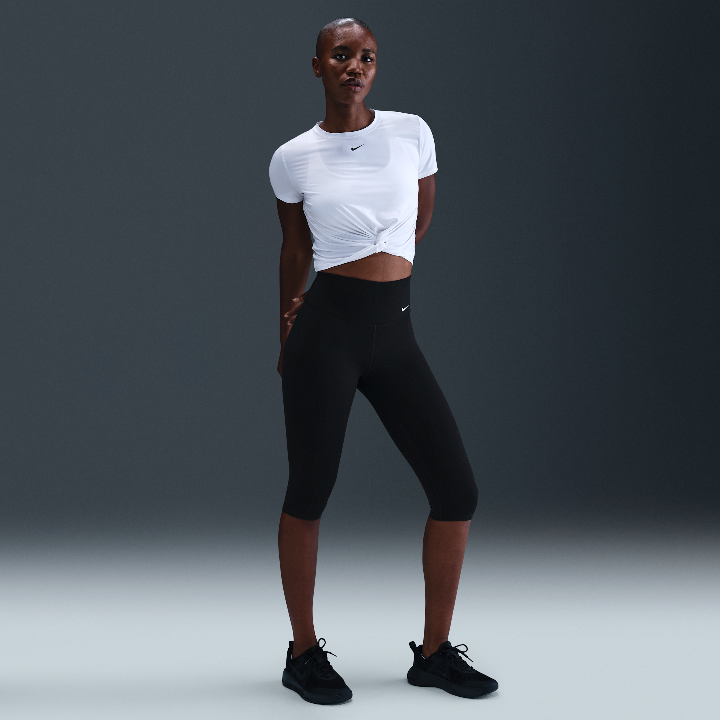 Thumbnail - Nike One Capri-Leggings mit hohem Bund für Damen - Schwarz