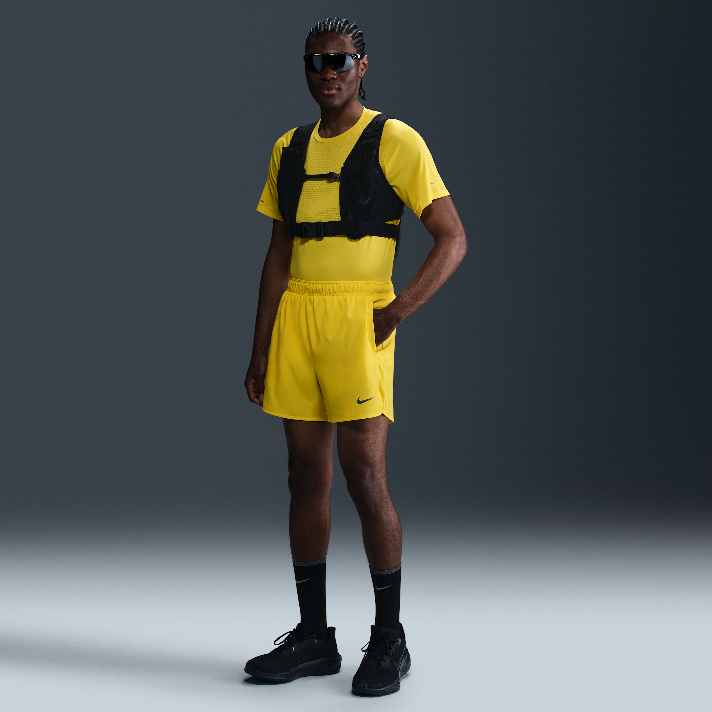 short-de-running-avec-sous-short-integre-13-cm-dri-fit-nike-challenger-pour-homme-jaune-nike-store-41138845307