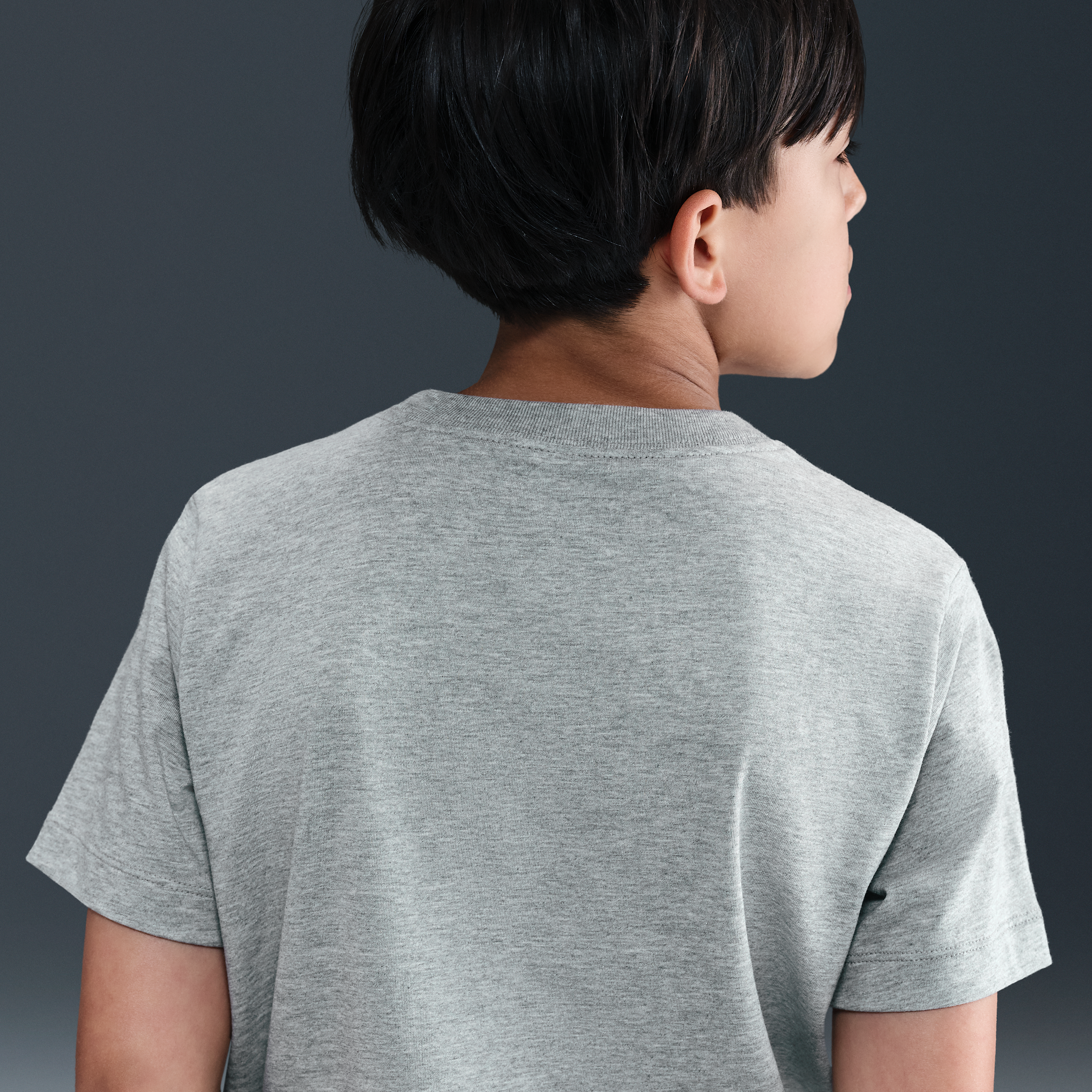 Thumbnail - Nike T-Shirt (ältere Kinder) - Grau