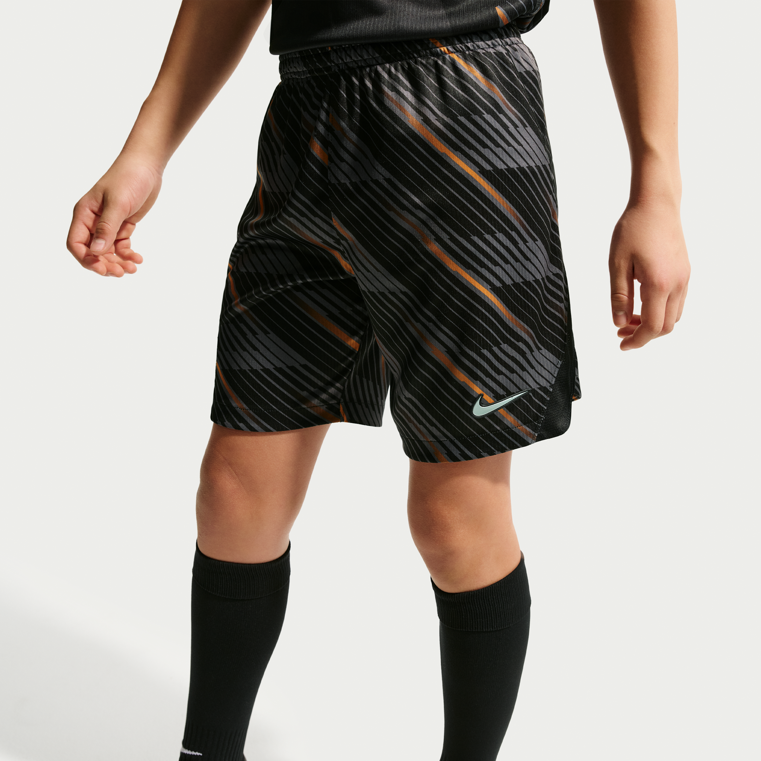 Thumbnail - FFF 2026/27 Stadium Goalkeeper Nike Dri-FIT Replika-Fußballshorts (ältere Kinder) - Schwarz