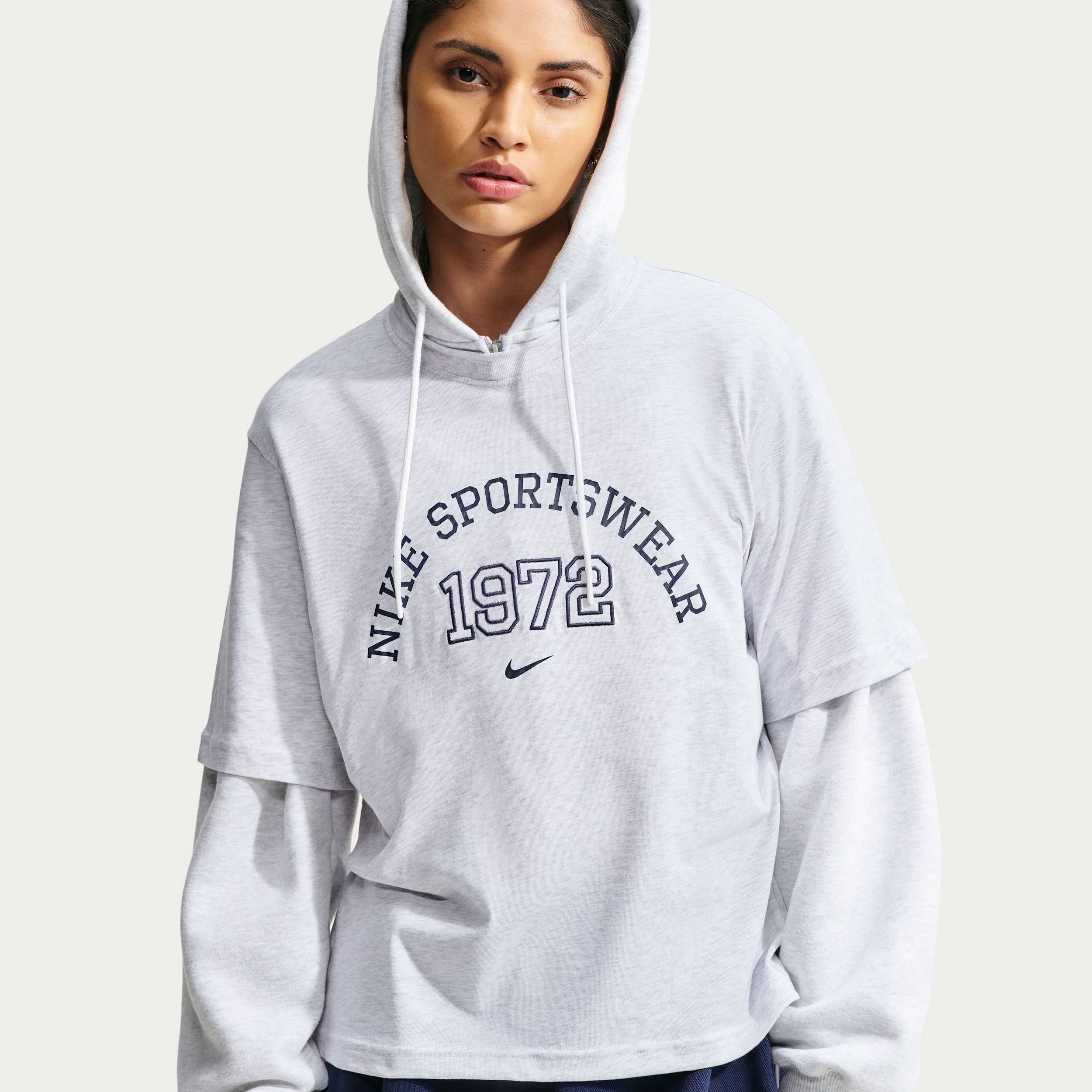 Nike -T-shirt til kvinder - brun