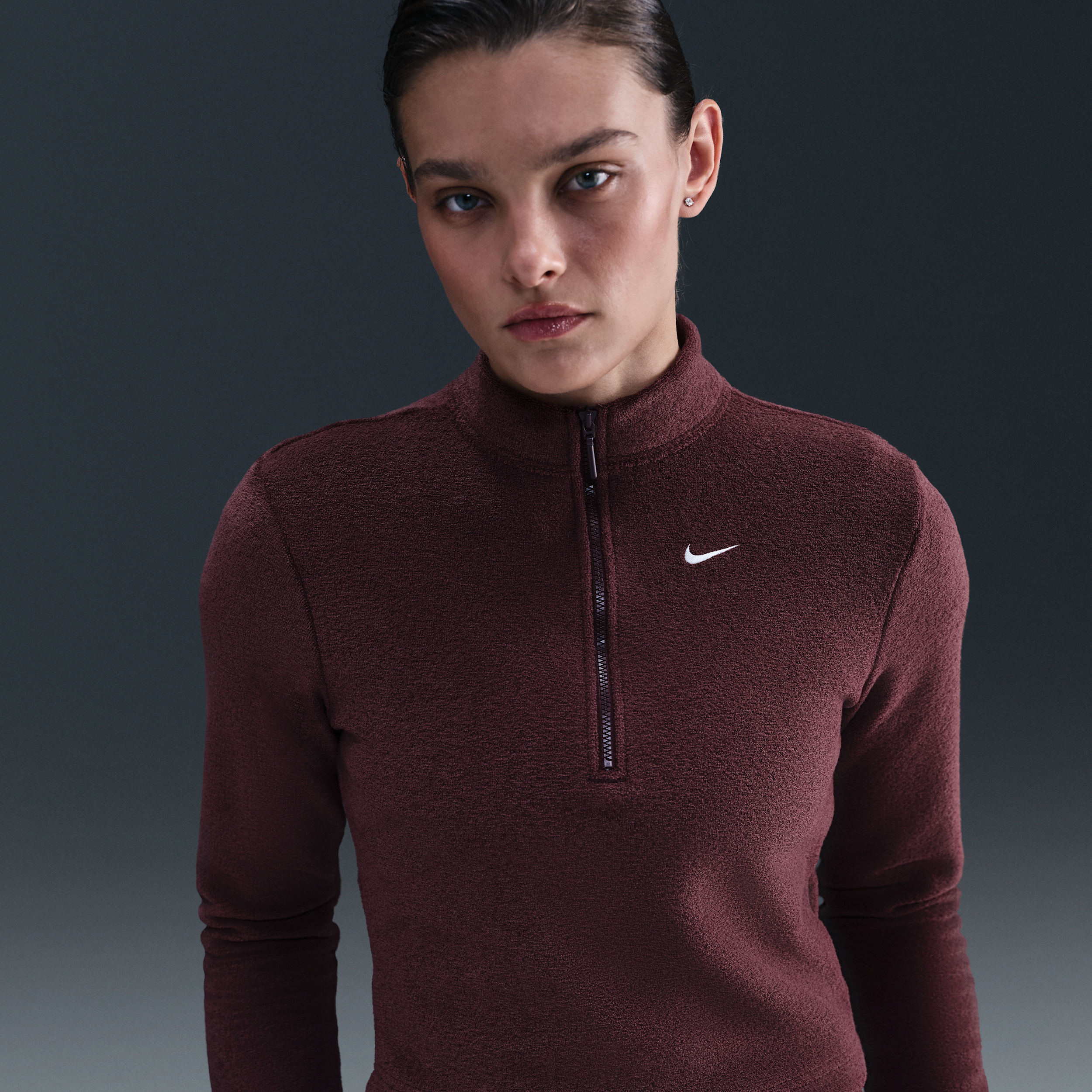 Nike Phoenix Plush Womens Slim Long-Sleeve Cosy Fleece 1/2-Zip Top - Red - Polyester/Rayon