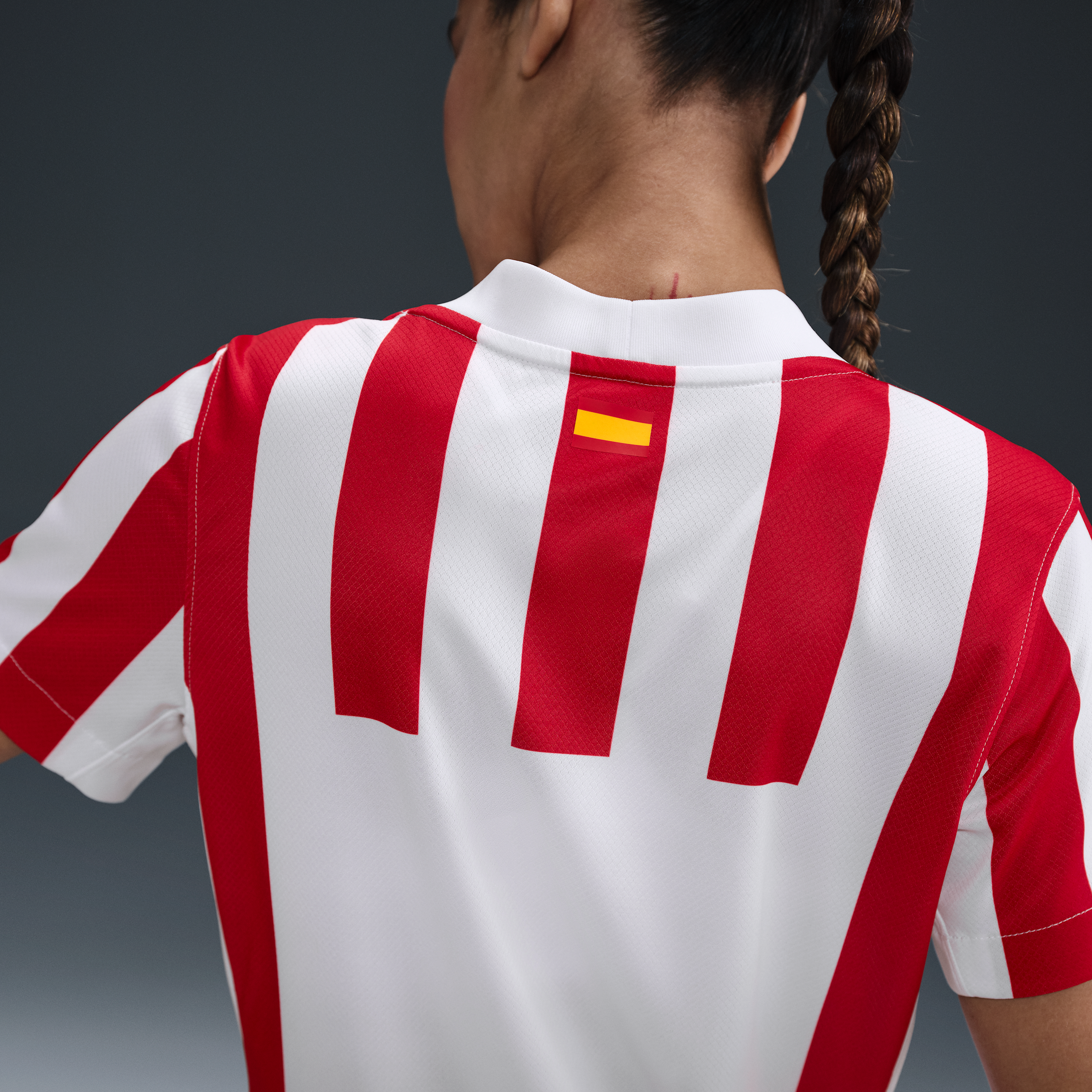 Thumbnail - Atlético Madrid 2025/26 Stadium Home Nike Replika-Fußballtrikot mit Dri-FIT-Technologie (Damen) - Rot