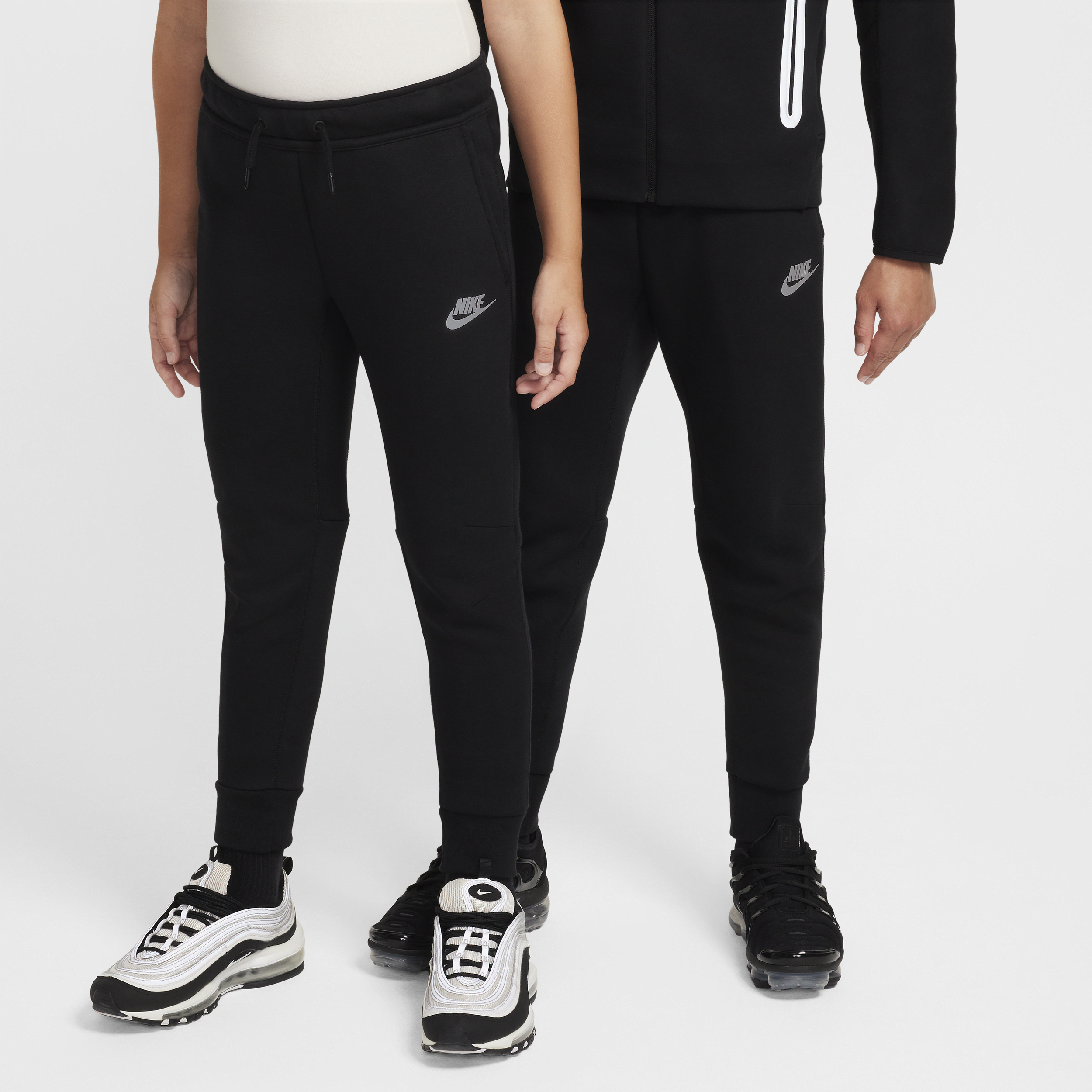 Jogging à imprimé réfléchissant Nike Sportswear Tech Fleece pour ado - Noir