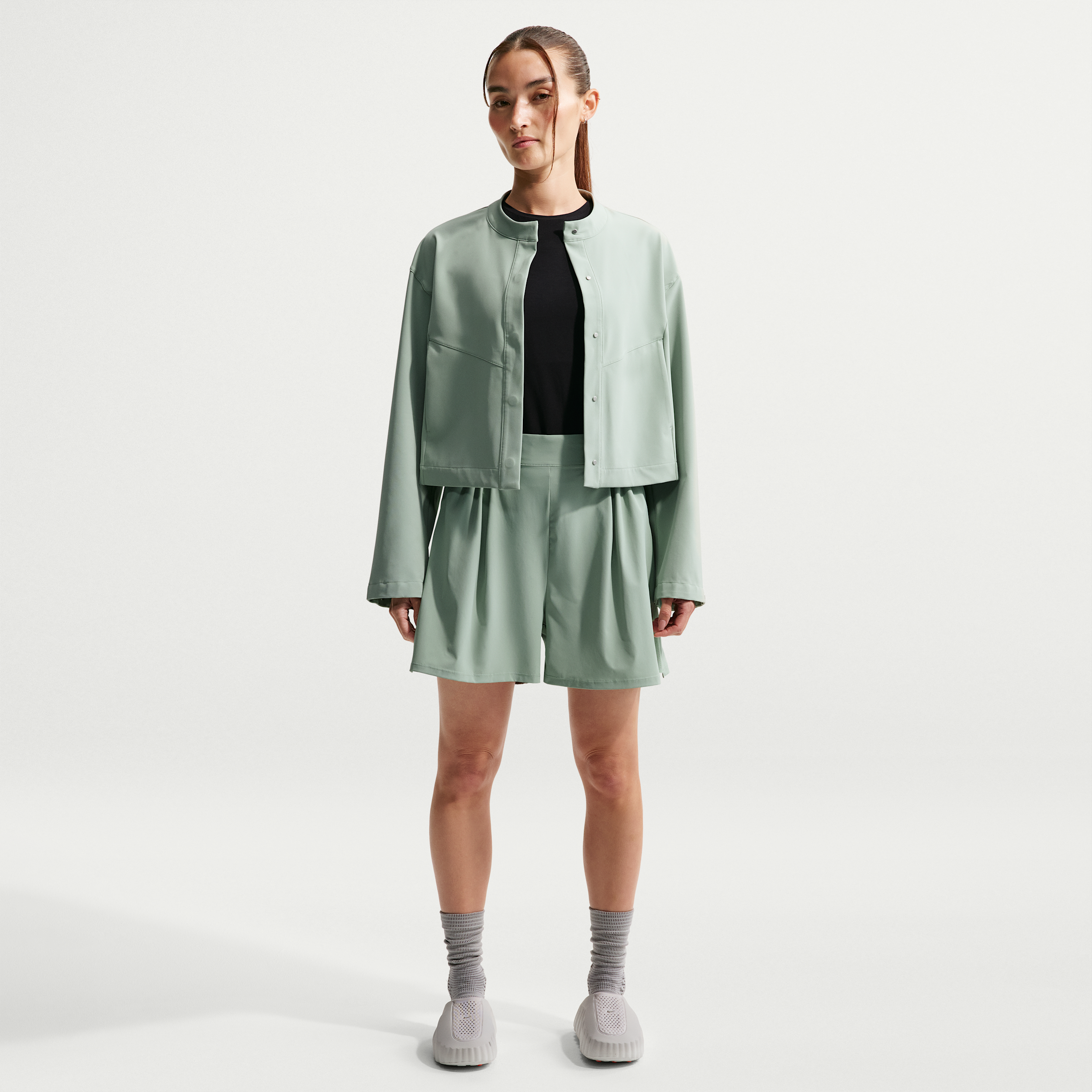 Thumbnail - Nike 24.7 PerfectStretch Dri-FIT-Shorts mit hohem Bund (Damen) - Grün