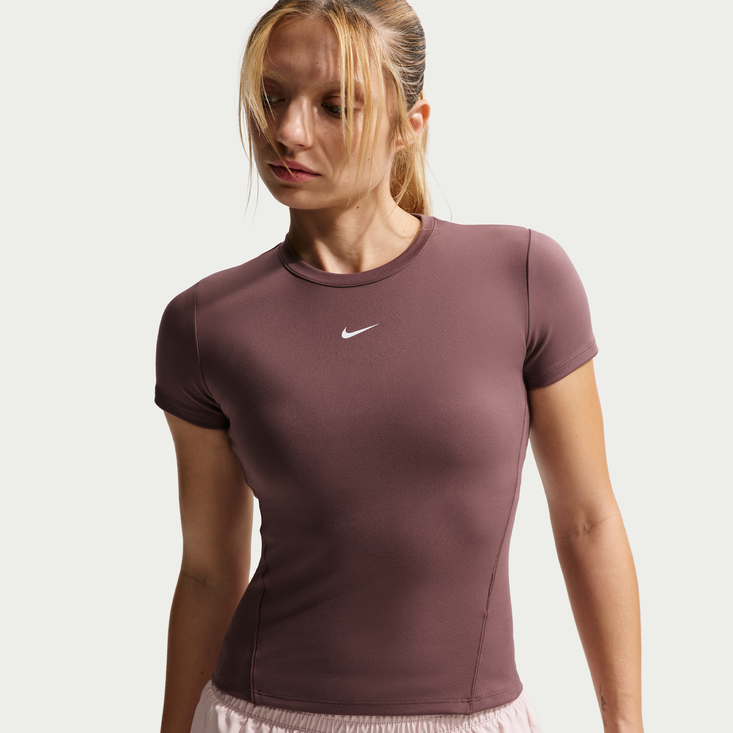 Thumbnail - Nike One Kurzarm-Oberteil für Damen - Lila