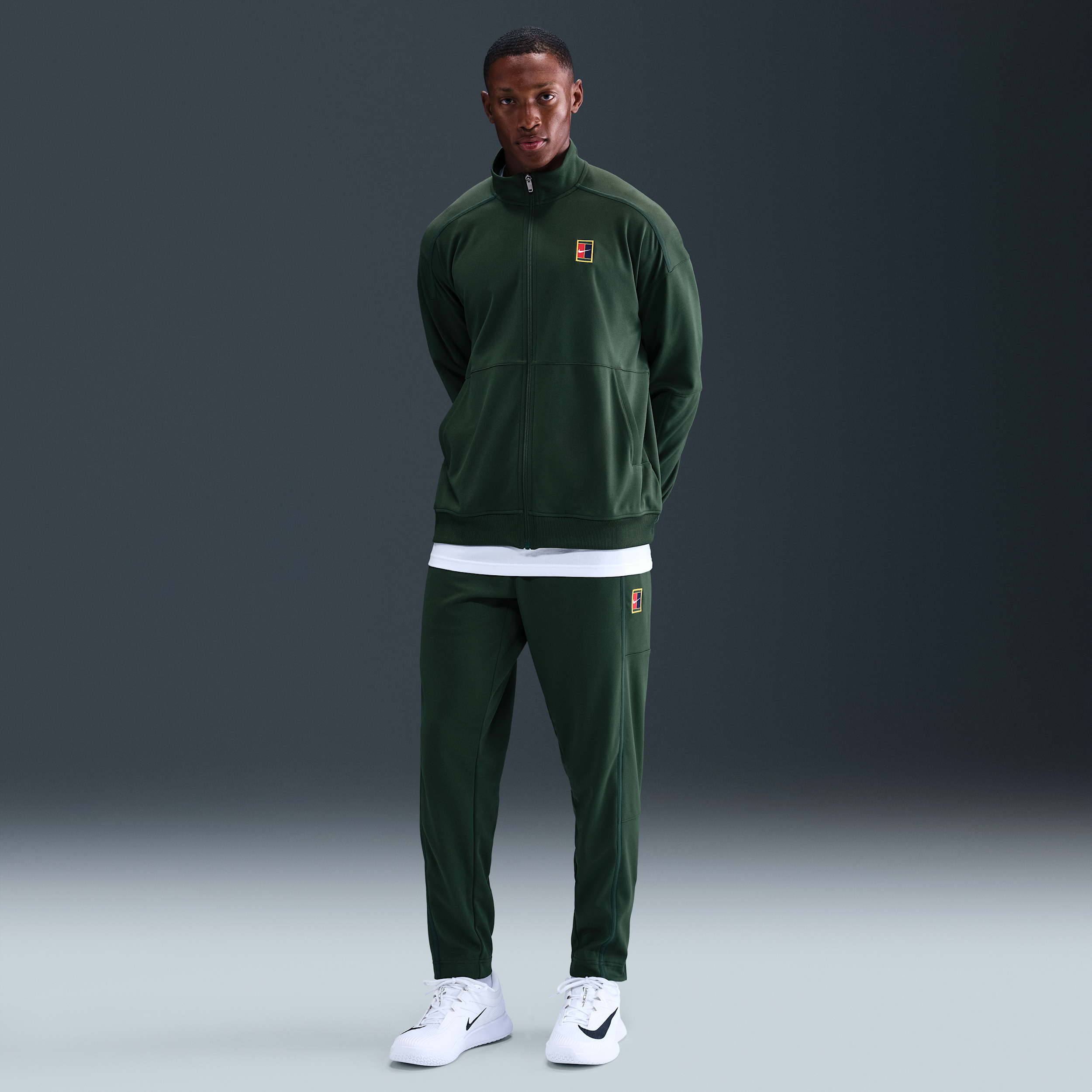 Thumbnail - NikeCourt Heritage Herren-Tennishose - Grün