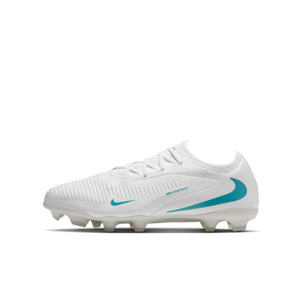 Crampons de foot multi-surfaces Nike Jr. Phantom 6 Low Pro pour ado - Blanc