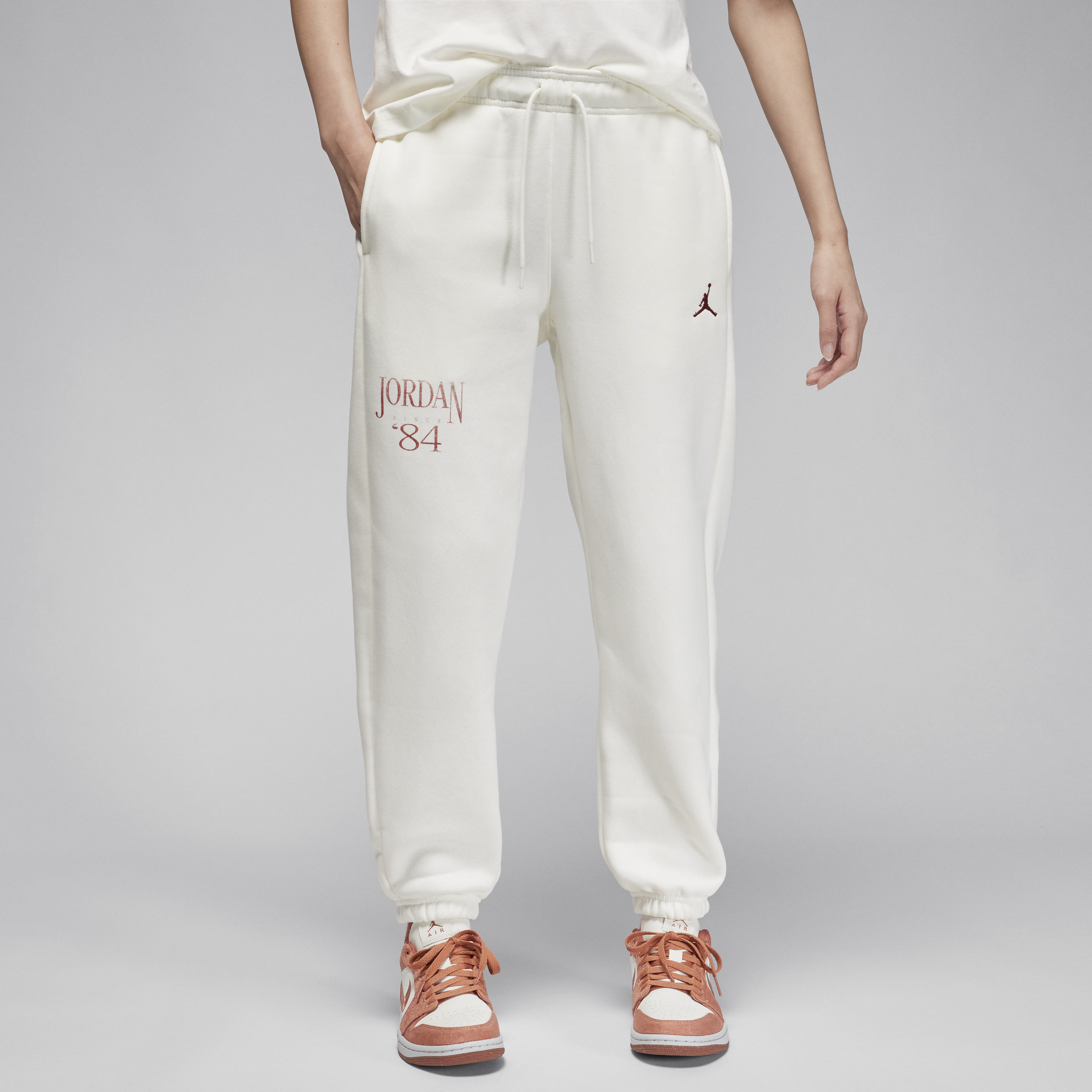 【ナイキ(NIKE)公式ストア】ジョーダン ブルックリン フリース ウィメンズパンツ FN5441-133 ホワイト 【ナイキ(NIKE)公式ストア】ジョーダン ブルックリン フリース ウィメンズパンツ FN5441-133 ホワイト
