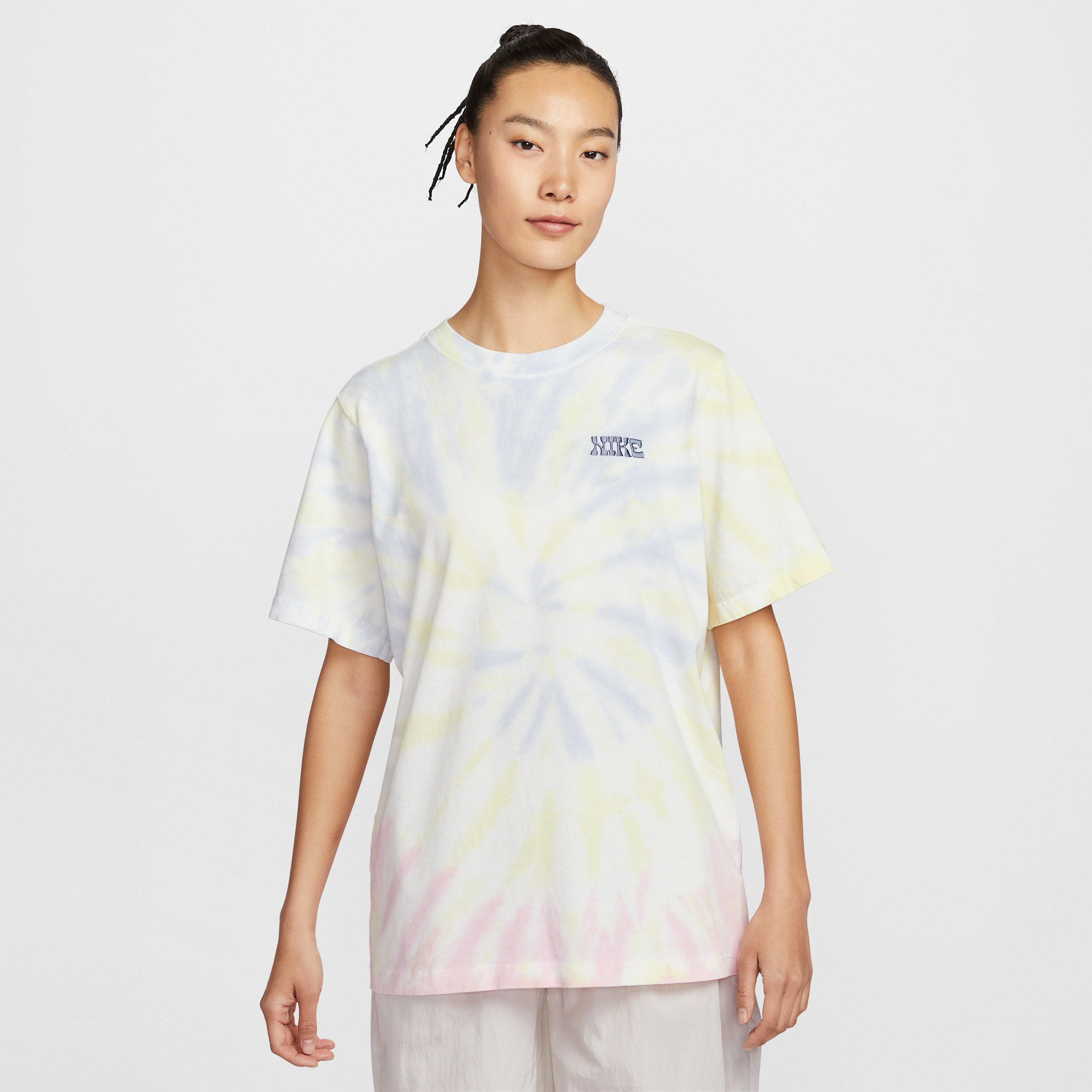 【ナイキ(NIKE)公式ストア】ナイキ スポーツウェア ウィメンズ Tシャツ IF0612-100 ホワイト 【ナイキ(NIKE)公式ストア】ナイキ スポーツウェア ウィメンズ Tシャツ IF0612-100 ホワイト