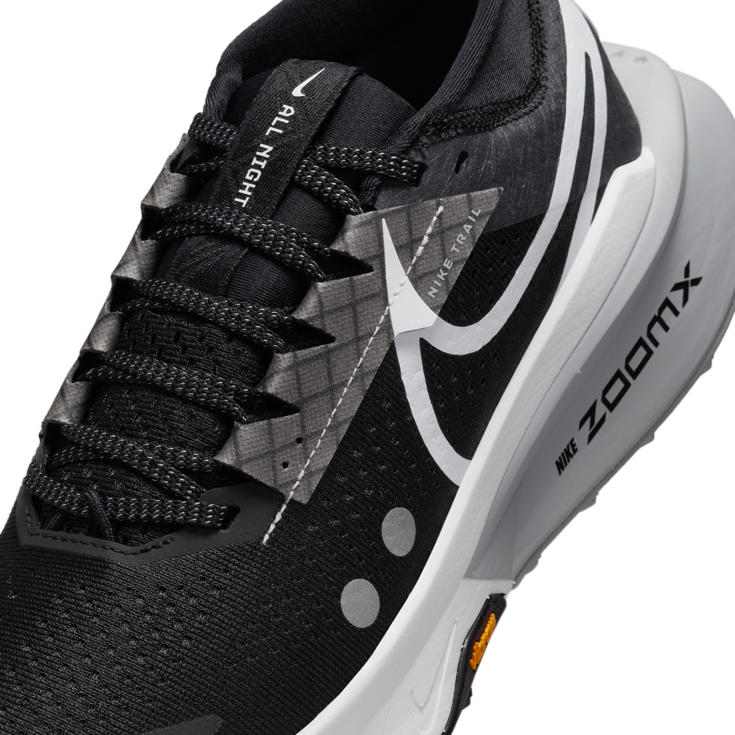 Nike Zegama 2 Women's Trail Running Shoes product image