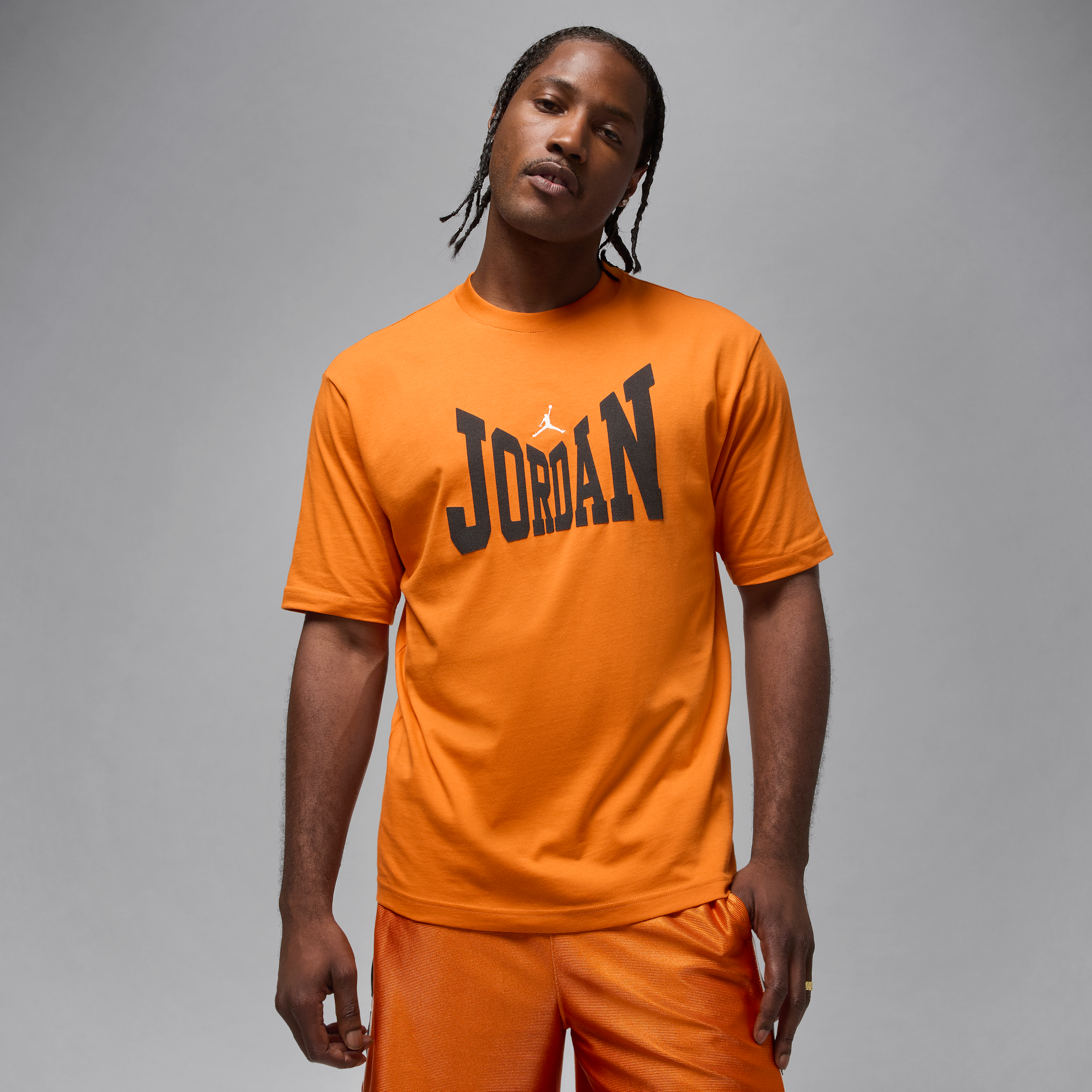 【ナイキ(NIKE)公式ストア】ジョーダン ブルックリン メンズ Tシャツ HV3894-805 オレンジ 【ナイキ(NIKE)公式ストア】ジョーダン ブルックリン メンズ Tシャツ HV3894-805 オレンジ