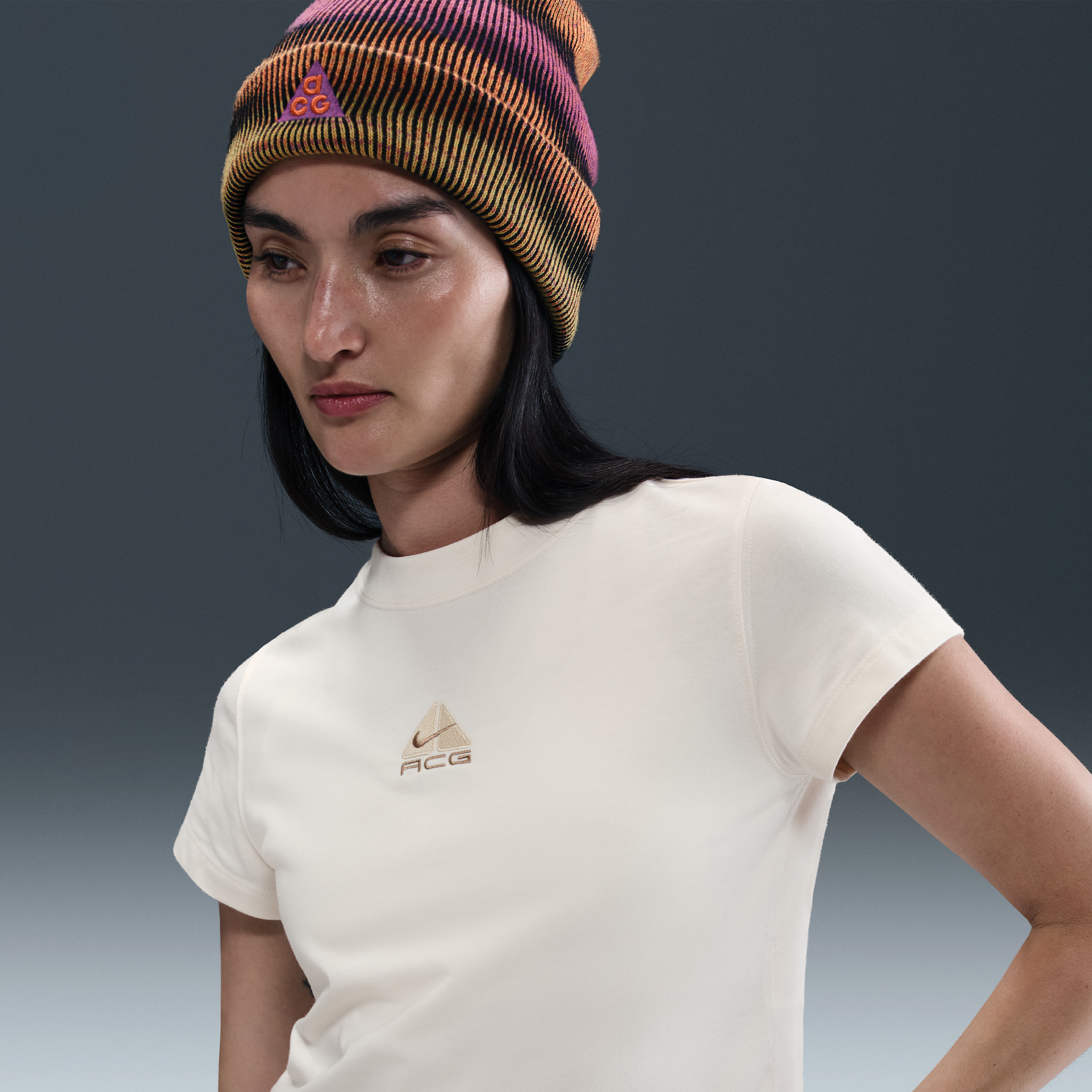 【ナイキ(NIKE)公式ストア】ナイキ ACG ウィメンズ Dri-FIT ショートスリーブ Tシャツ HM6085-110 ブラウン 【ナイキ(NIKE)公式ストア】ナイキ ACG ウィメンズ Dri-FIT ショートスリーブ Tシャツ HM6085-110 ブラウン