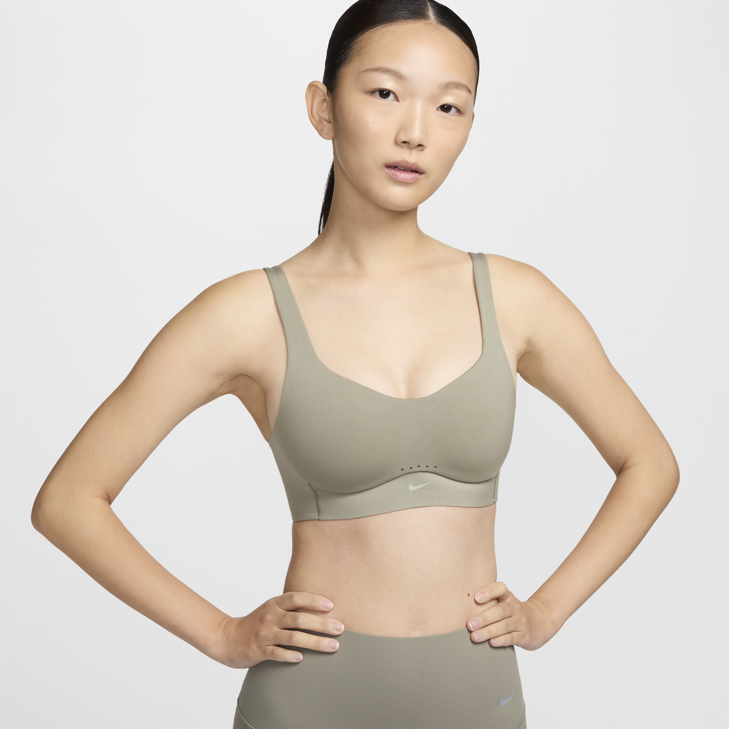 【ナイキ(NIKE)公式ストア】ナイキ アレート ハイサポート ウィメンズ パッディド コンバーチブル スポーツブラ FJ2764-320 グリーン 【ナイキ(NIKE)公式ストア】ナイキ アレート ハイサポート ウィメンズ パッディド コンバーチブル スポーツブラ FJ2764-320 グリーン