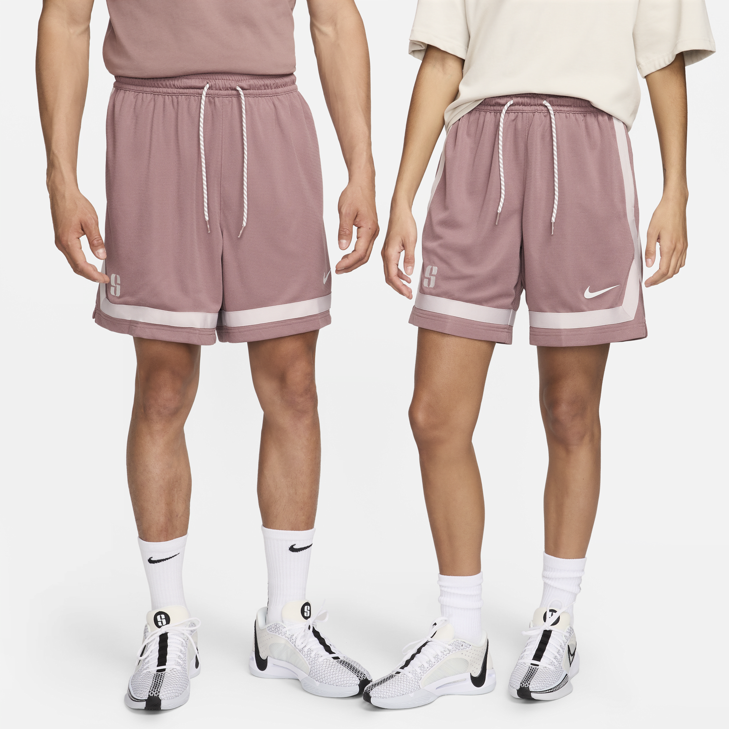 Nike Shorts da basket Dri-FIT Sabrina - Viola