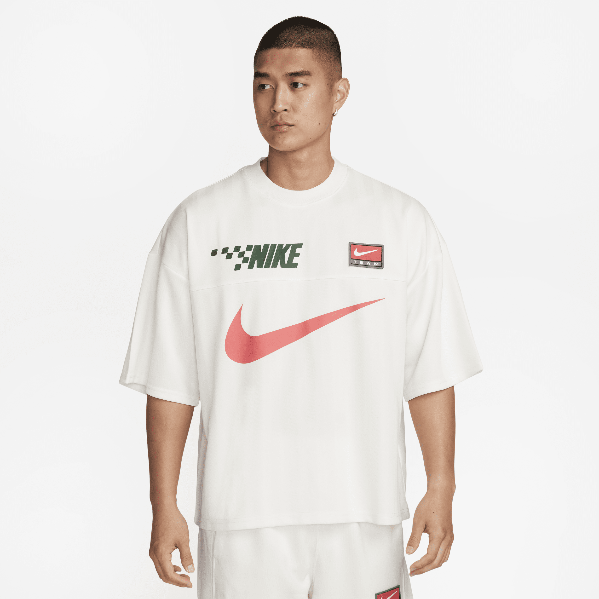 【ナイキ(NIKE)公式ストア】ナイキ スポーツウェア トレンド メンズ ショートスリーブ トップ FB7255-133 ホワイト 【ナイキ(NIKE)公式ストア】ナイキ スポーツウェア トレンド メンズ ショートスリーブ トップ FB7255-133 ホワイト