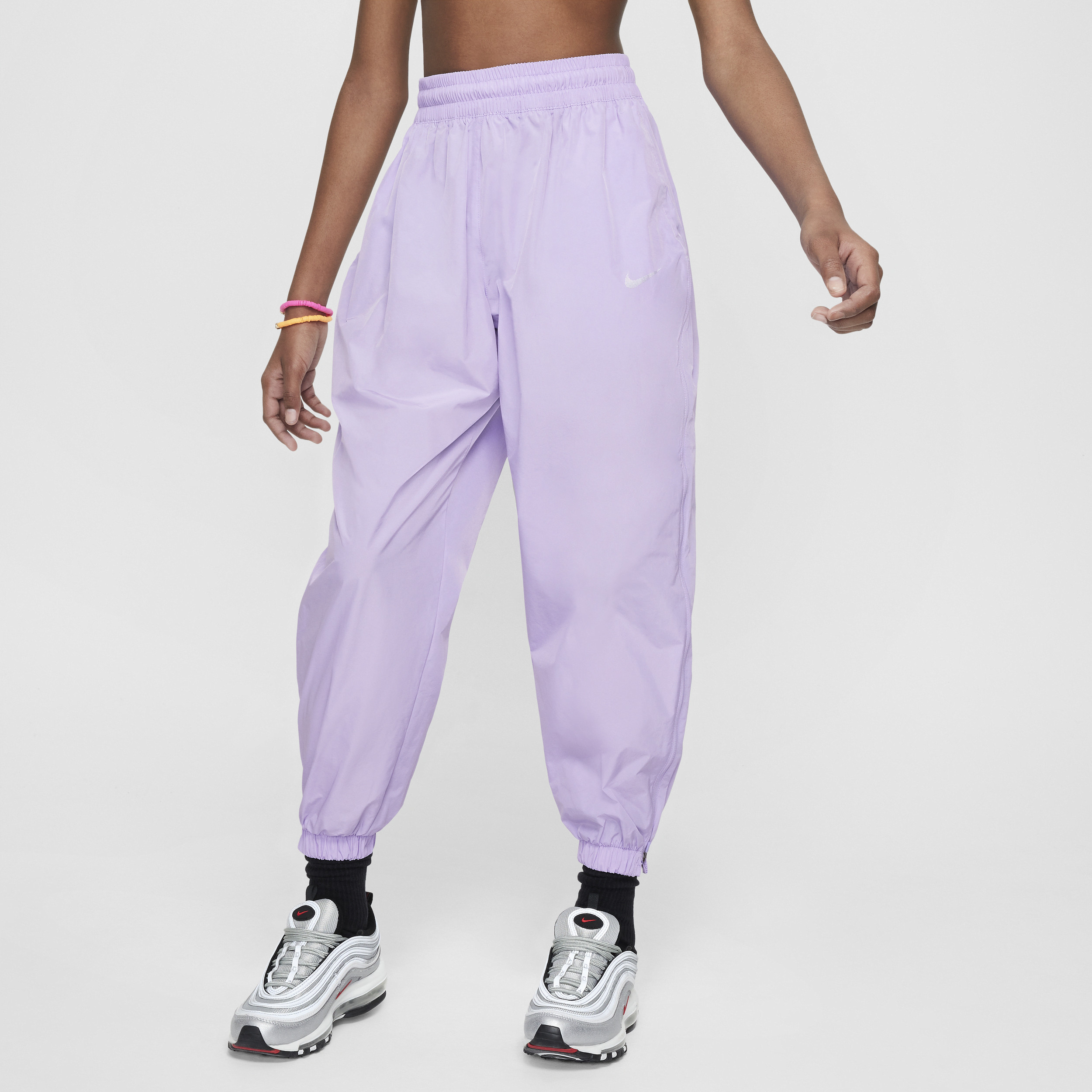 【ナイキ(NIKE)公式ストア】ナイキ スポーツウェア ジュニア (ガールズ) ウーブン パンツ FN8659-515 パープル 【ナイキ(NIKE)公式ストア】ナイキ スポーツウェア ジュニア (ガールズ) ウーブン パンツ FN8659-515 パープル