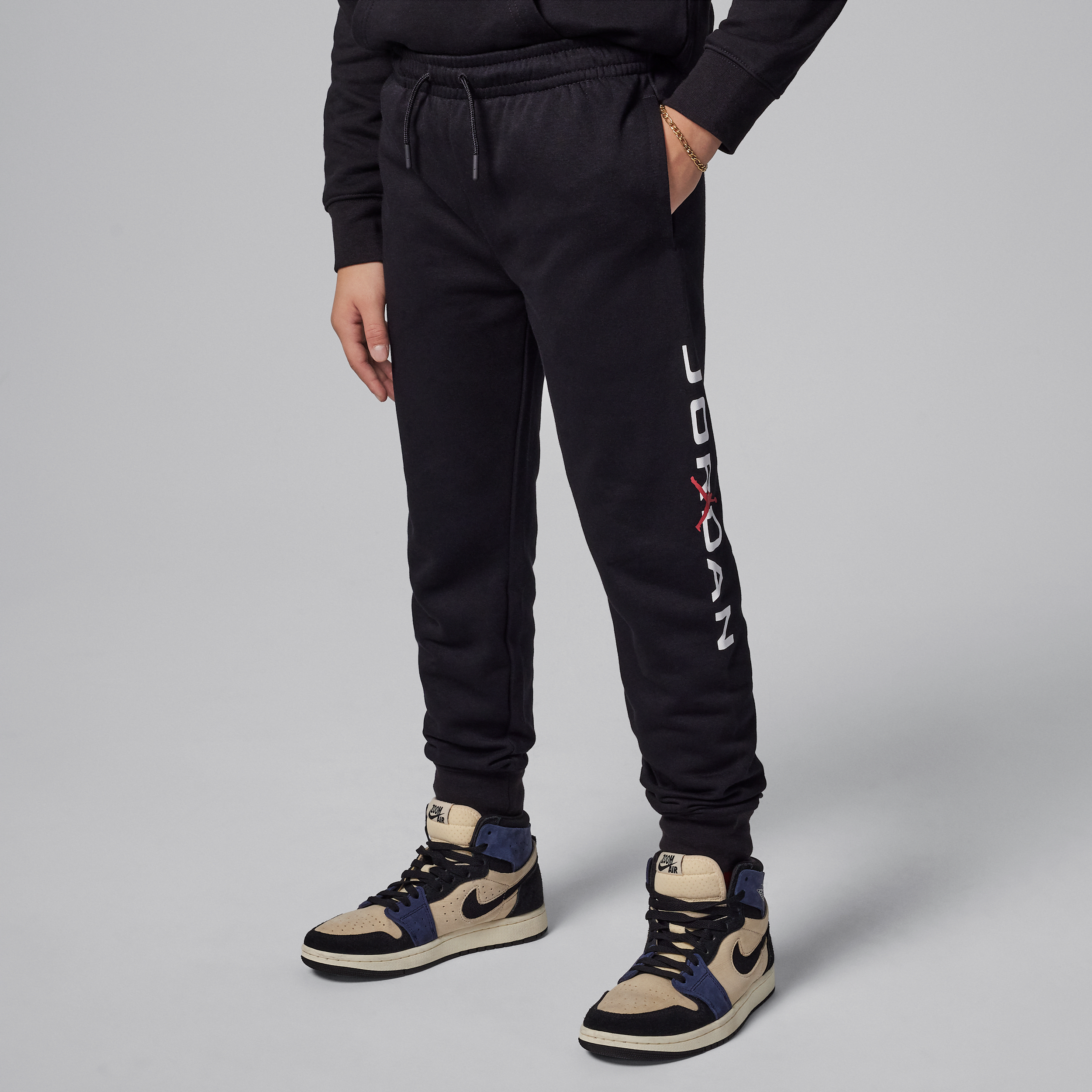 【ナイキ(NIKE)公式ストア】ジョーダン ジュニア ベースライン フレンチ テリー パンツ IB8419-010 ブラック 【ナイキ(NIKE)公式ストア】ジョーダン ジュニア ベースライン フレンチ テリー パンツ IB8419-010 ブラック