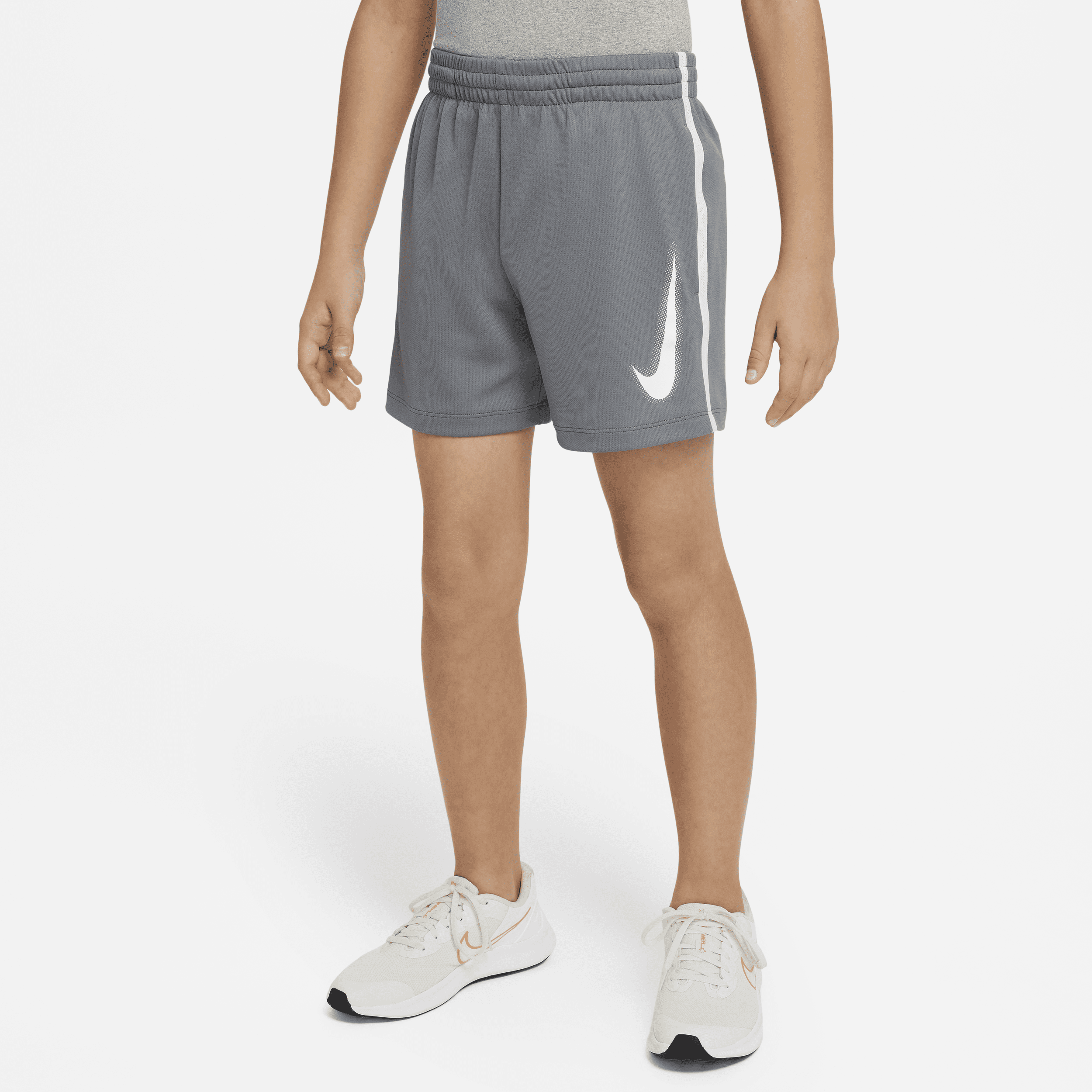 Nike Multi Dri-FIT-træningsshorts med grafik til større børn (drenge) - grå