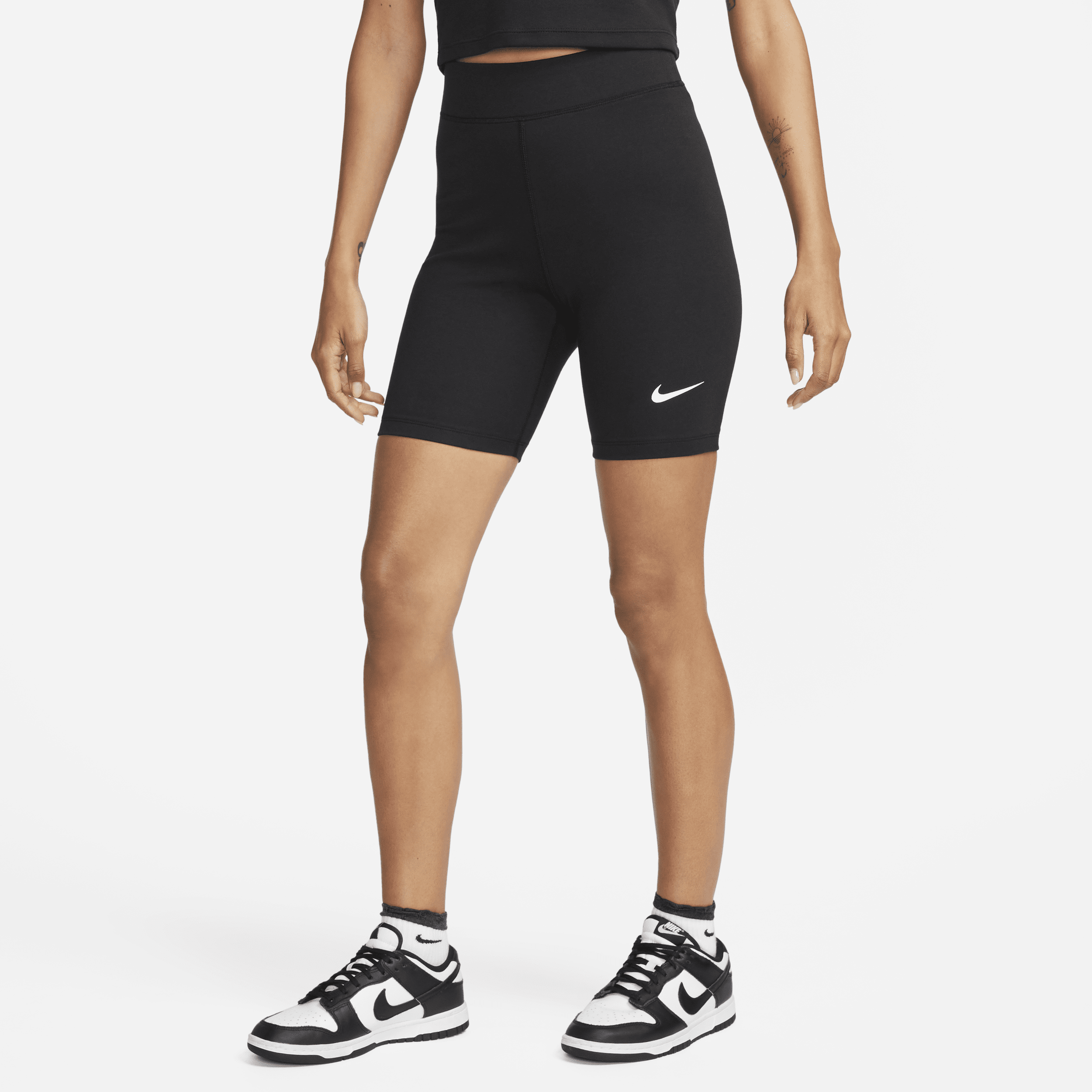 Nike Sportswear Classic bikeshorts met hoge taille voor dames (21 cm) - Zwart