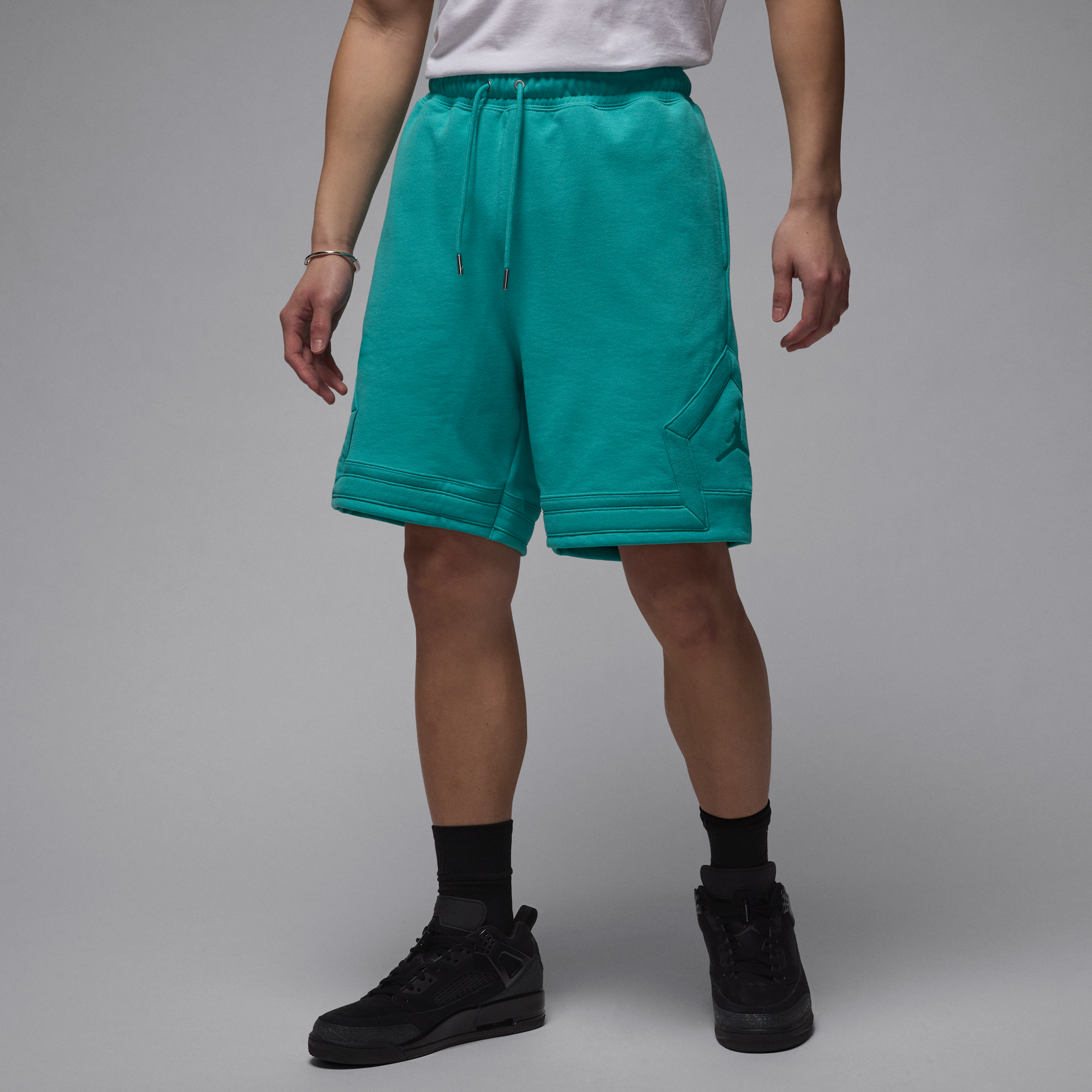 【ナイキ(NIKE)公式ストア】ジョーダン フライト フリース メンズ ダイアモンド ショートパンツ FV7257-392 グリーン 【ナイキ(NIKE)公式ストア】ジョーダン フライト フリース メンズ ダイアモンド ショートパンツ FV7257-392 グリーン