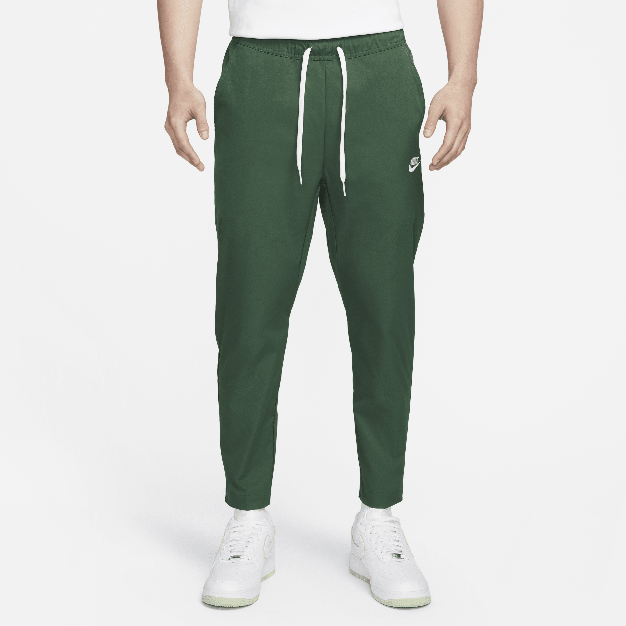 【ナイキ(NIKE)公式ストア】ナイキ クラブ メンズ ウーブン テーパード レッグ パンツ DX0625-323 グリーン 【ナイキ(NIKE)公式ストア】ナイキ クラブ メンズ ウーブン テーパード レッグ パンツ DX0625-323 グリーン