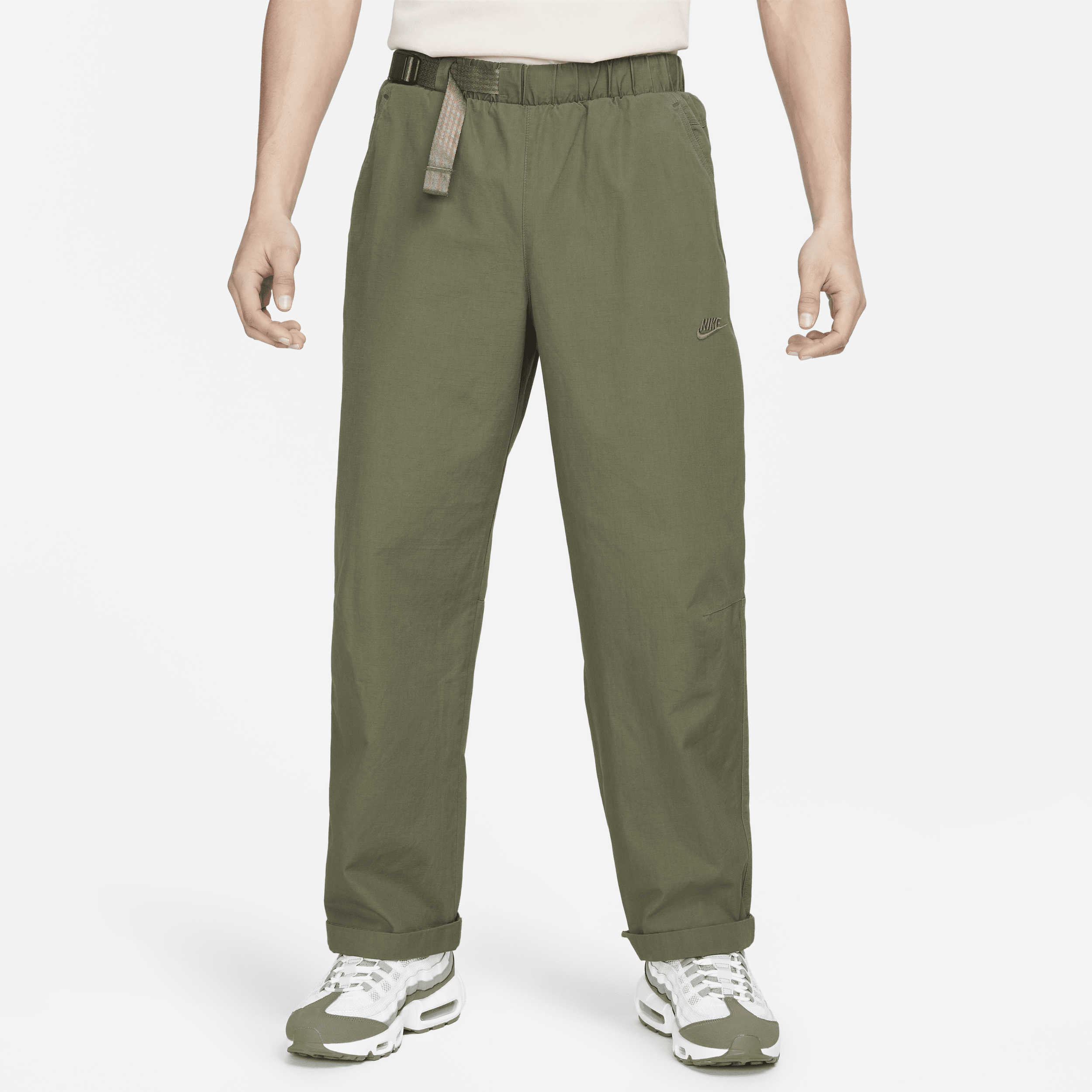 Vævede Nike Sportswear Tech Pack UPF-bukser til mænd - grøn