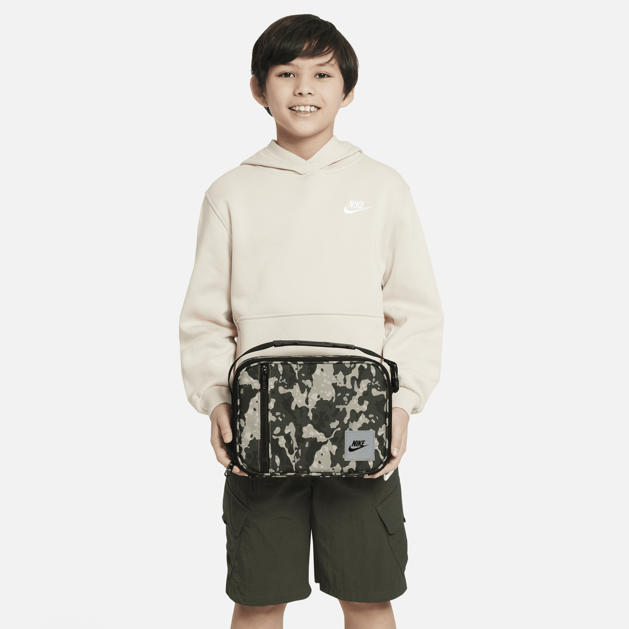 【ナイキ(NIKE)公式ストア】ナイキ ハード ライナー ランチバッグ (3L) DO3699-325 グリーン 【ナイキ(NIKE)公式ストア】ナイキ ハード ライナー ランチバッグ (3L) DO3699-325 グリーン